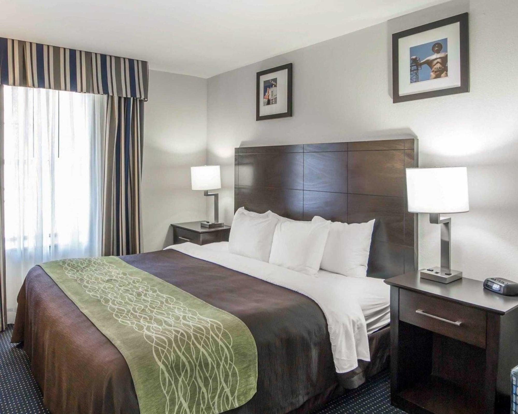 Quality Tulsa-downtown West 3*