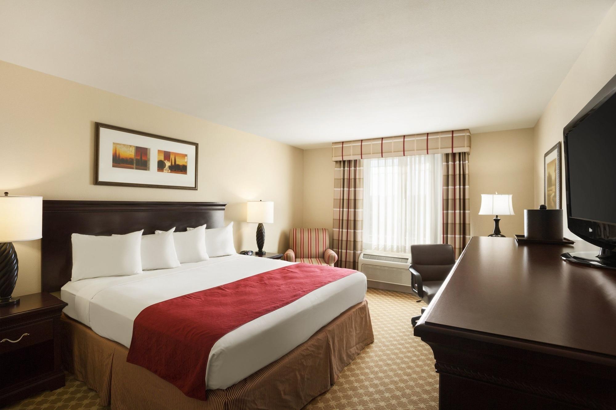 Country & By Radisson, Tulsa, Ok