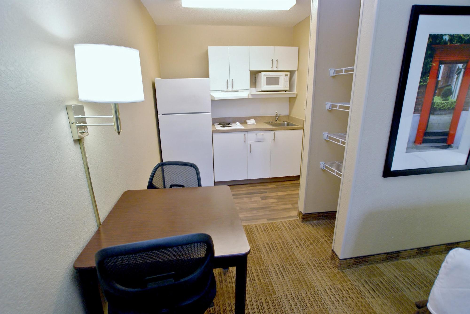 Extended America - - Hotel