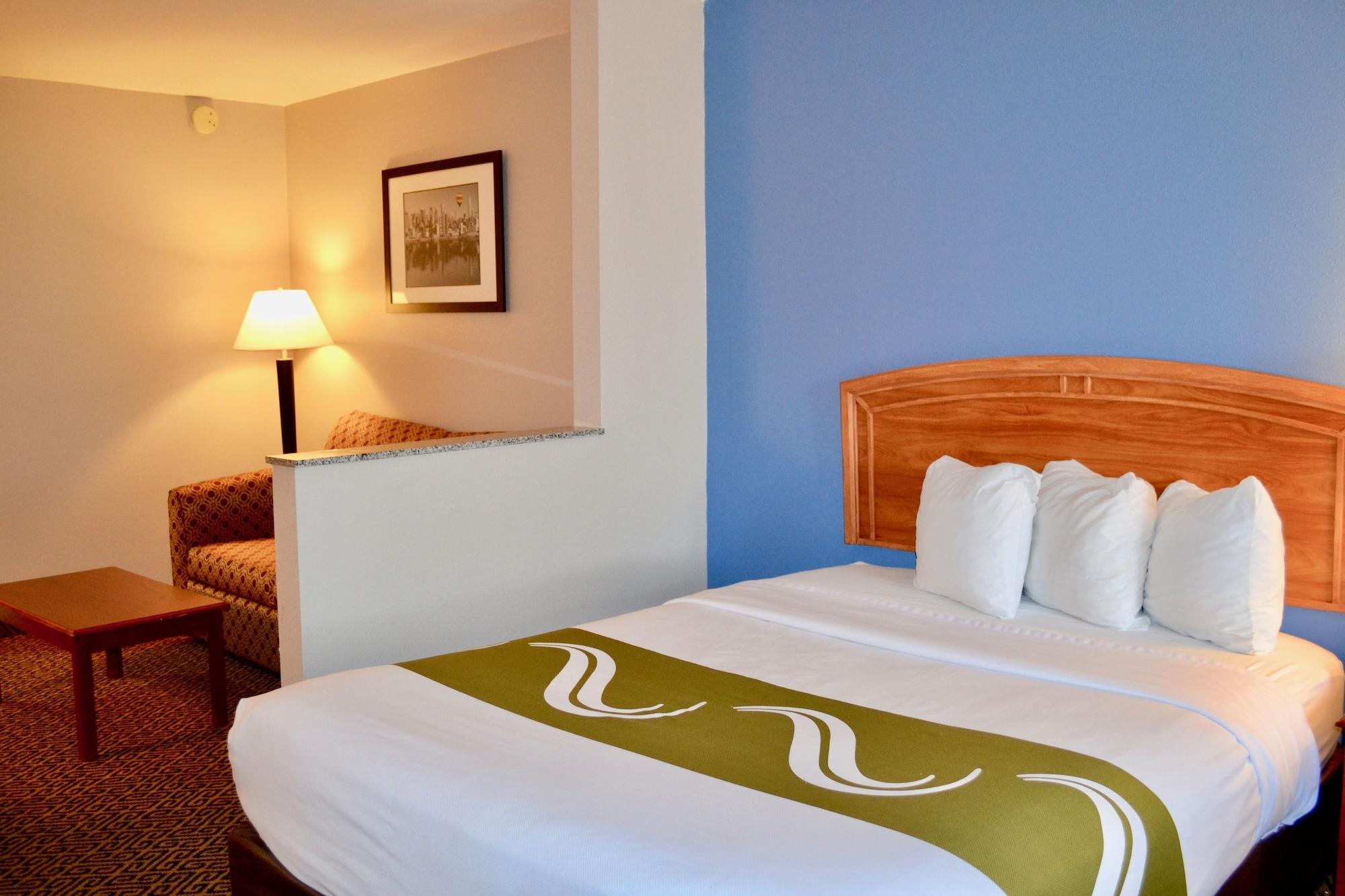Hotel Quality I-44 3*