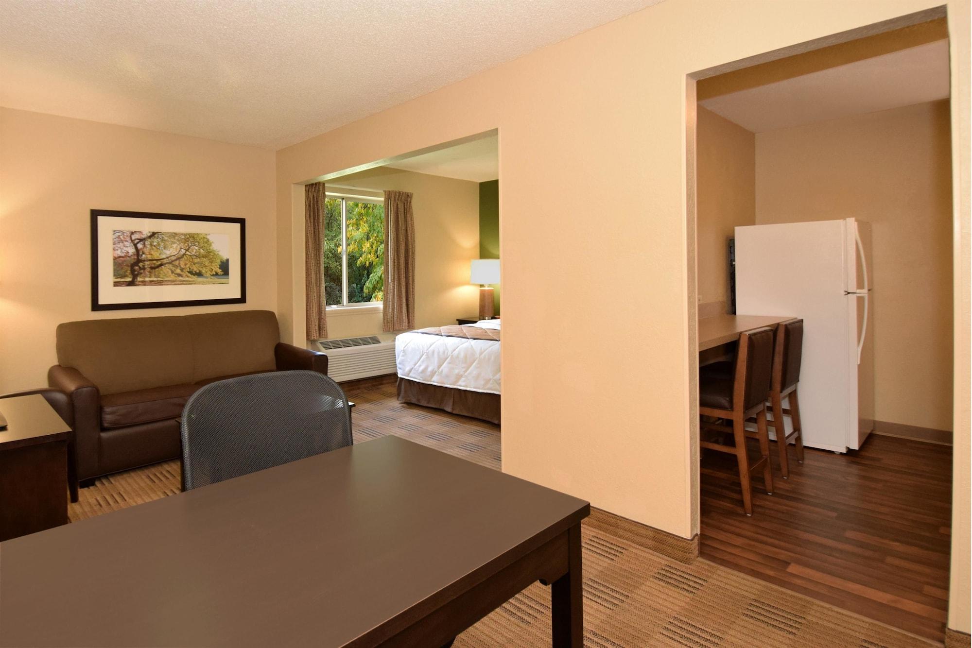 Extended America - - Midtown Hotel 2*