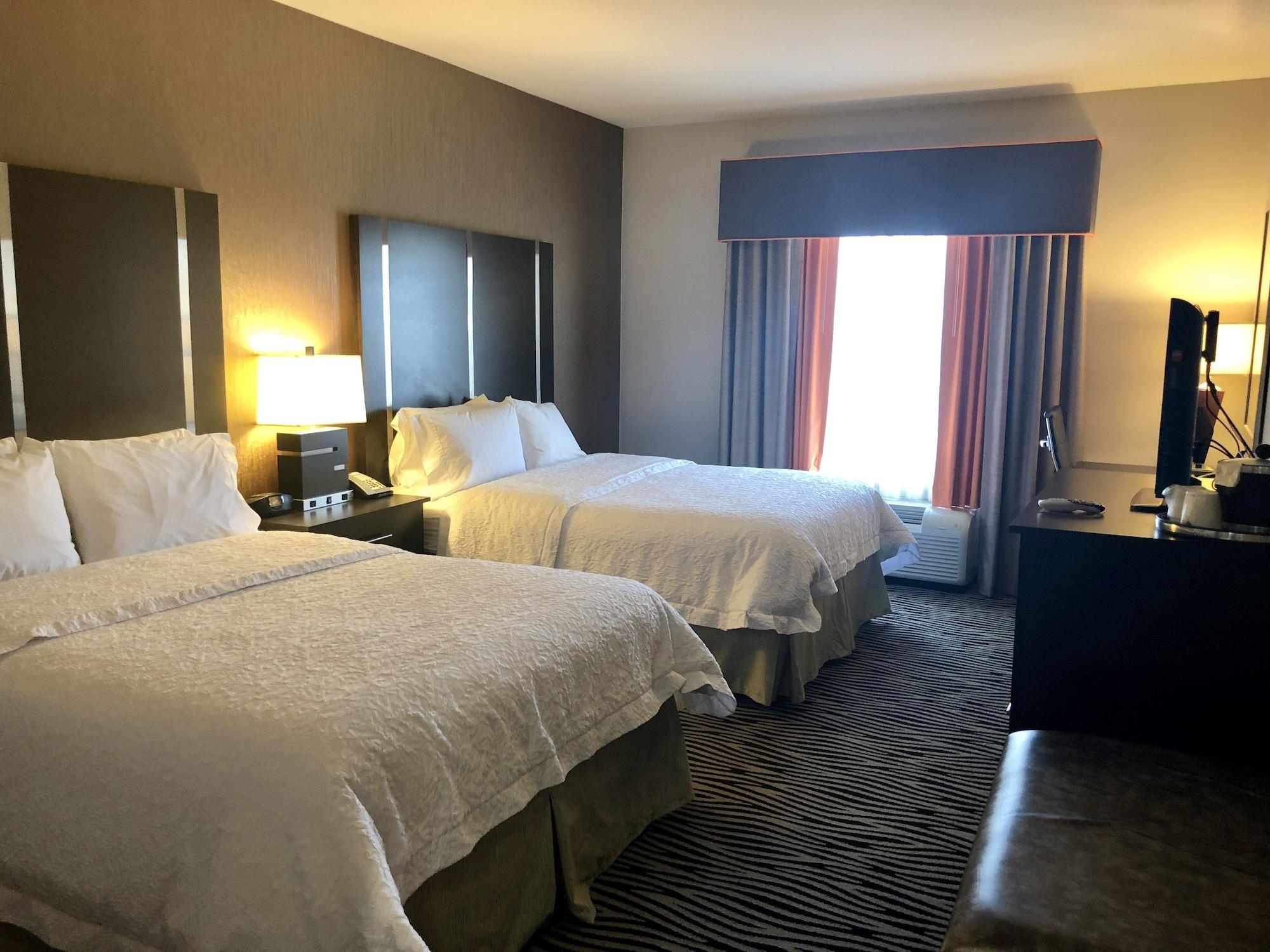 Hotel Hampton And 3*