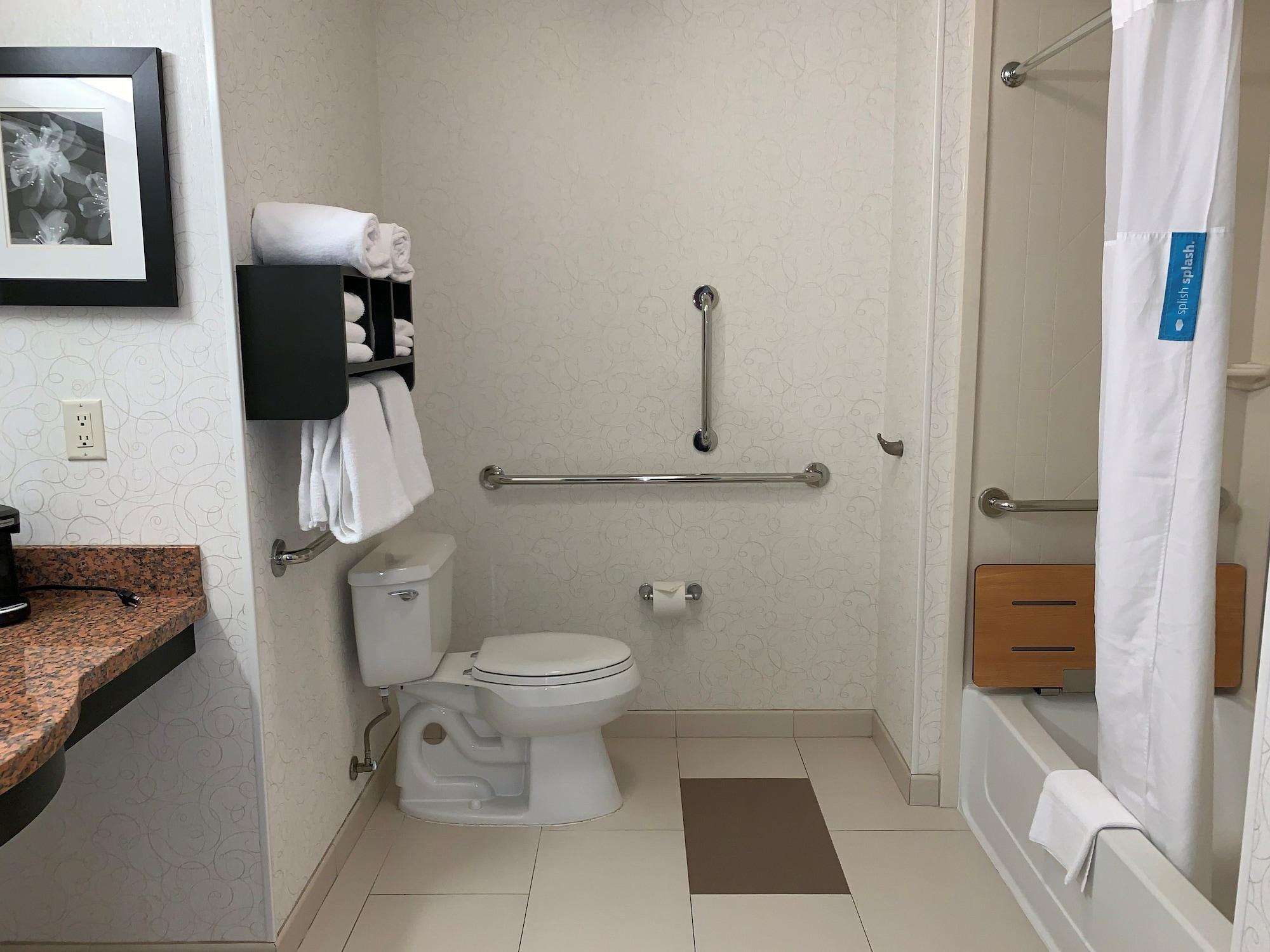 Hampton & Tulsa/tulsa Hills 3*