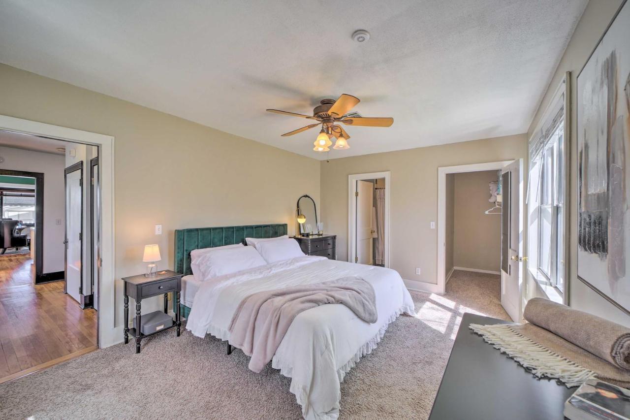 Amazing Musical Abode In Expo Square Neighborhood!