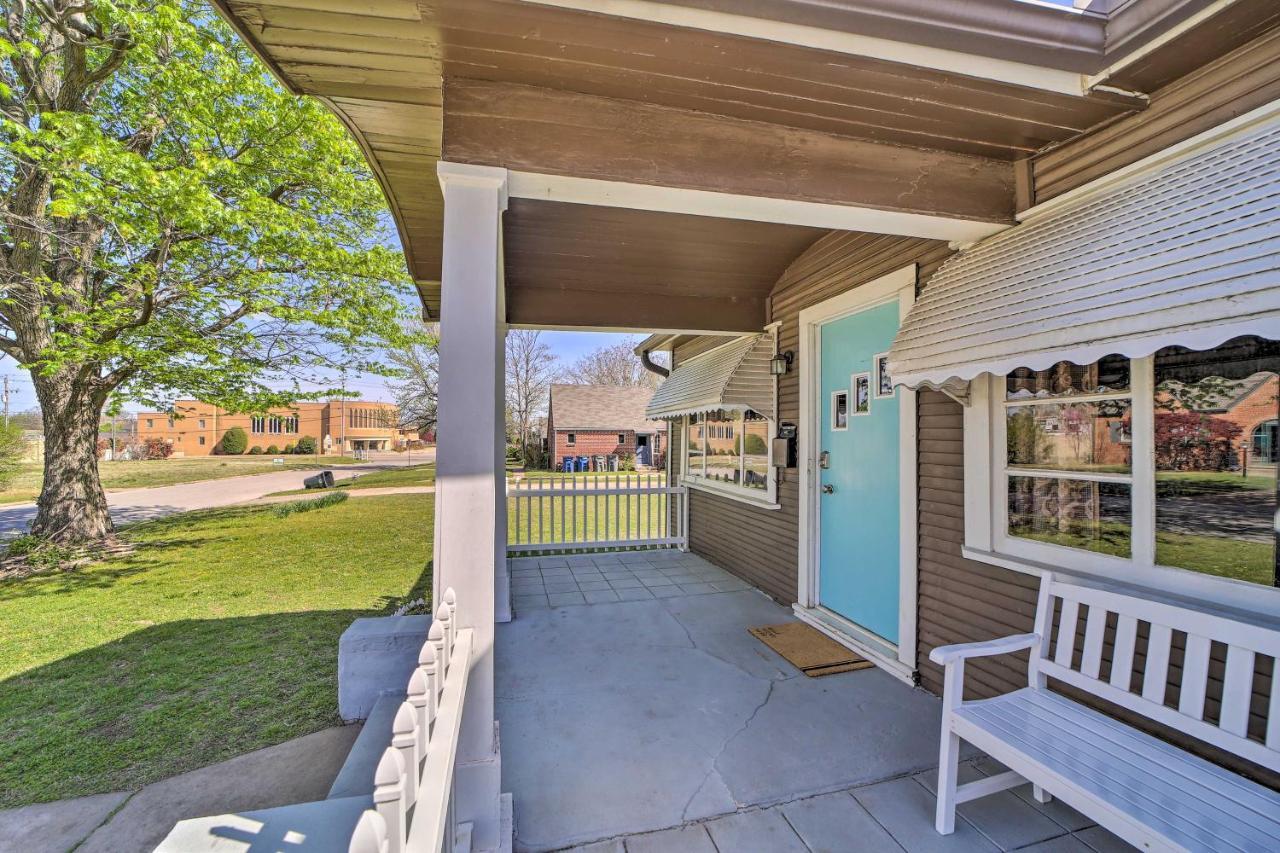 Amazing Musical Abode In Expo Square Neighborhood! Holiday home
