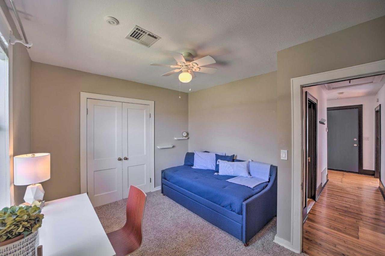 Amazing Musical Abode In Expo Square Neighborhood! *