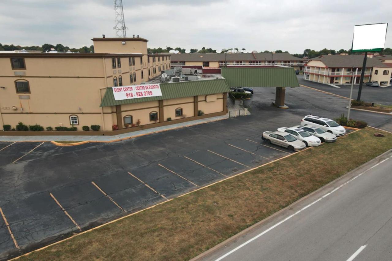 Oyo Ok, I-44 Hotel