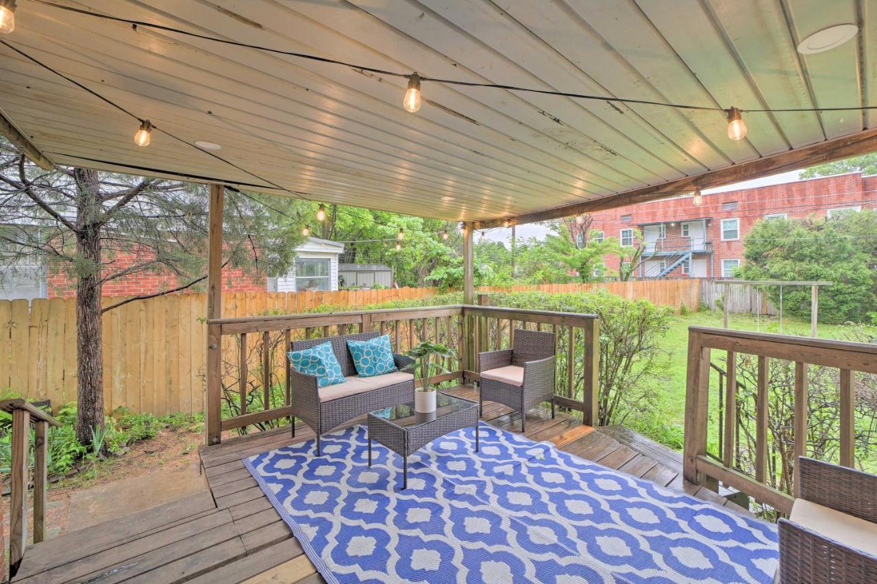 Holiday home Pet-friendly Digs With Deck And Fenced Yard