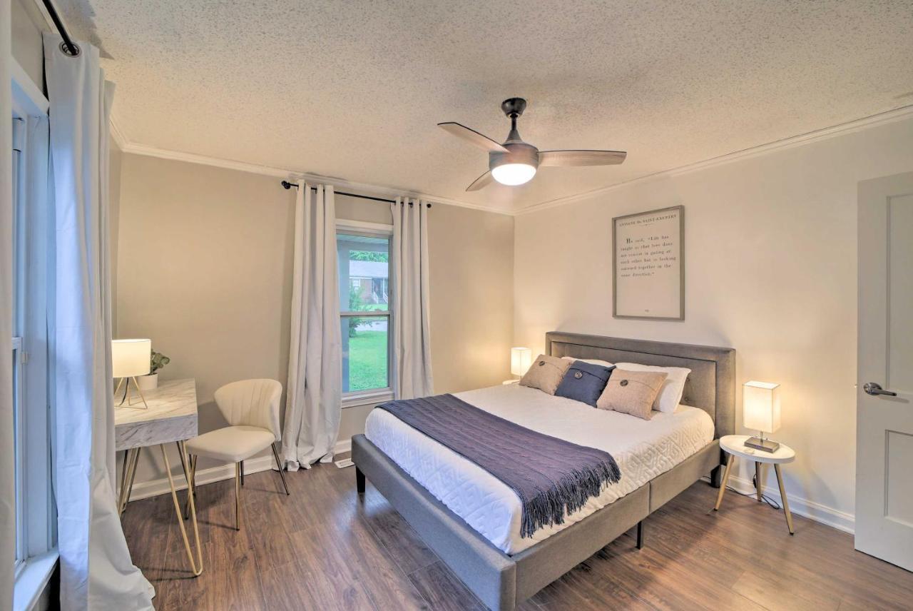 Holiday home Pet-friendly Digs With Deck And Fenced Yard Tulsa