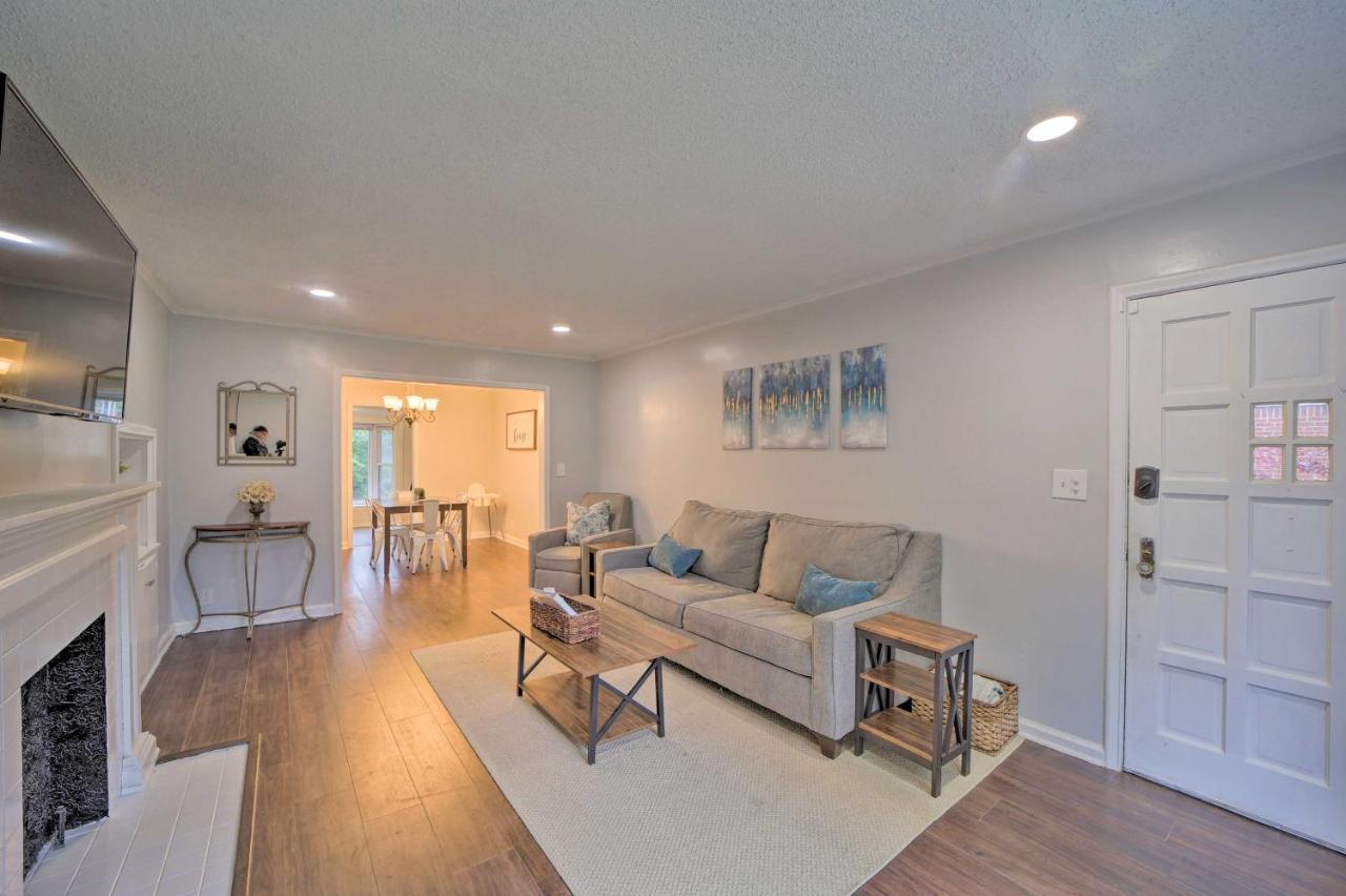 Pet-friendly Digs With Deck And Fenced Yard Holiday home Tulsa