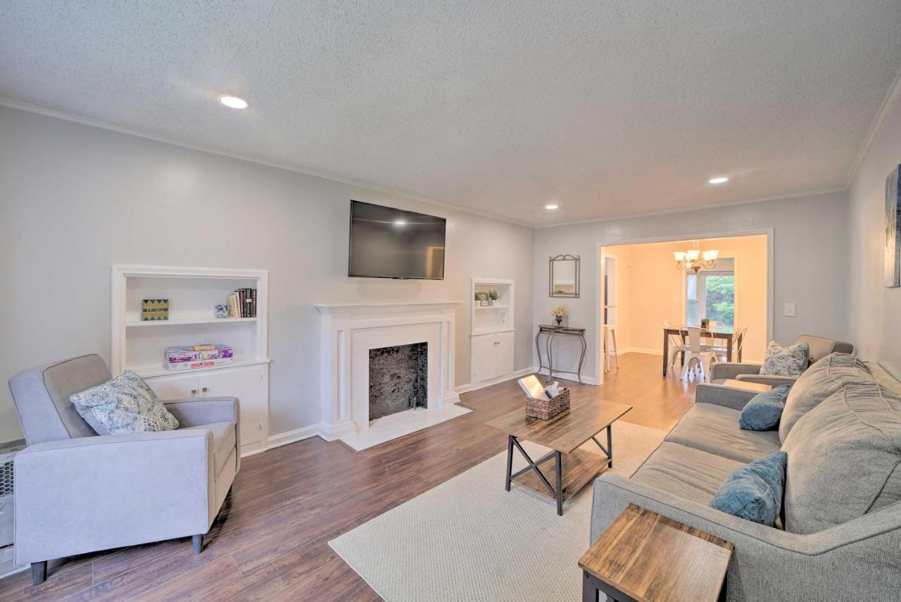 Pet-friendly Digs With Deck And Fenced Yard * Tulsa