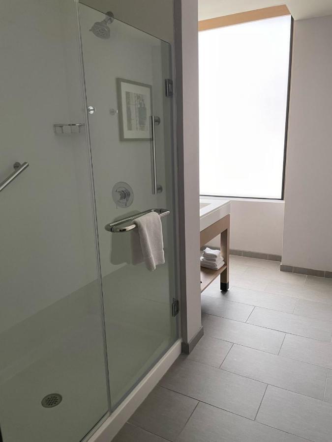 Hyatt Place Tulsa/downtown 3*
