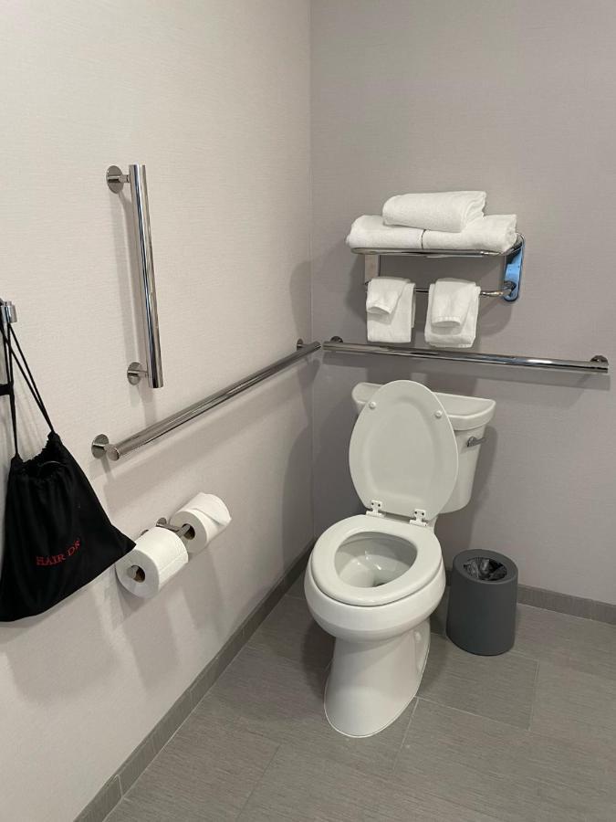 Hyatt Place Tulsa/downtown 3*