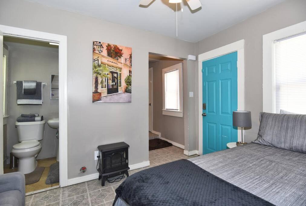 Holiday home Cherry St Little House* Shop*dine* Rt 66*expo Center*bok*downtown *