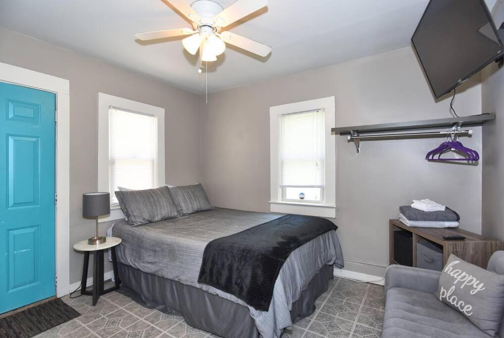 Holiday home Cherry St Little House* Shop*dine* Rt 66*expo Center*bok*downtown