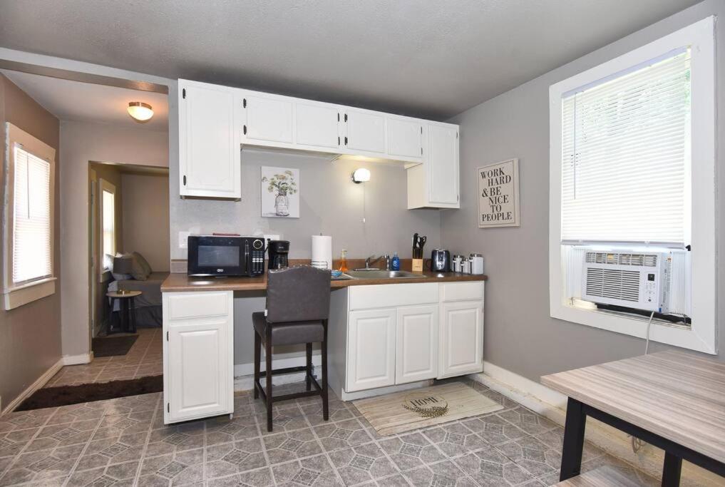 Cherry St Little House* Shop*dine* Rt 66*expo Center*bok*downtown Holiday home Tulsa