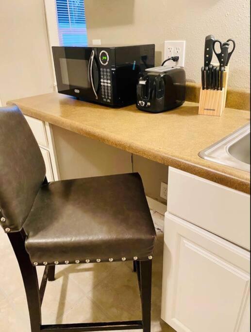 Holiday home Cherry St Little House* Shop*dine* Rt 66*expo Center*bok*downtown *
