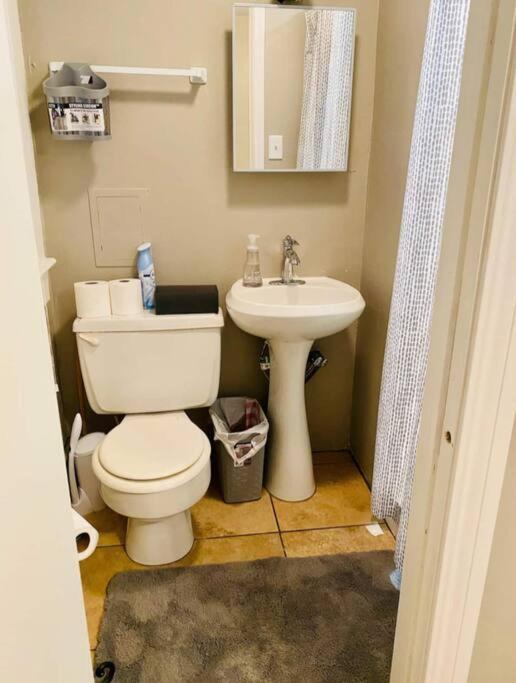 Cherry St Little House* Shop*dine* Rt 66*expo Center*bok*downtown Holiday home *