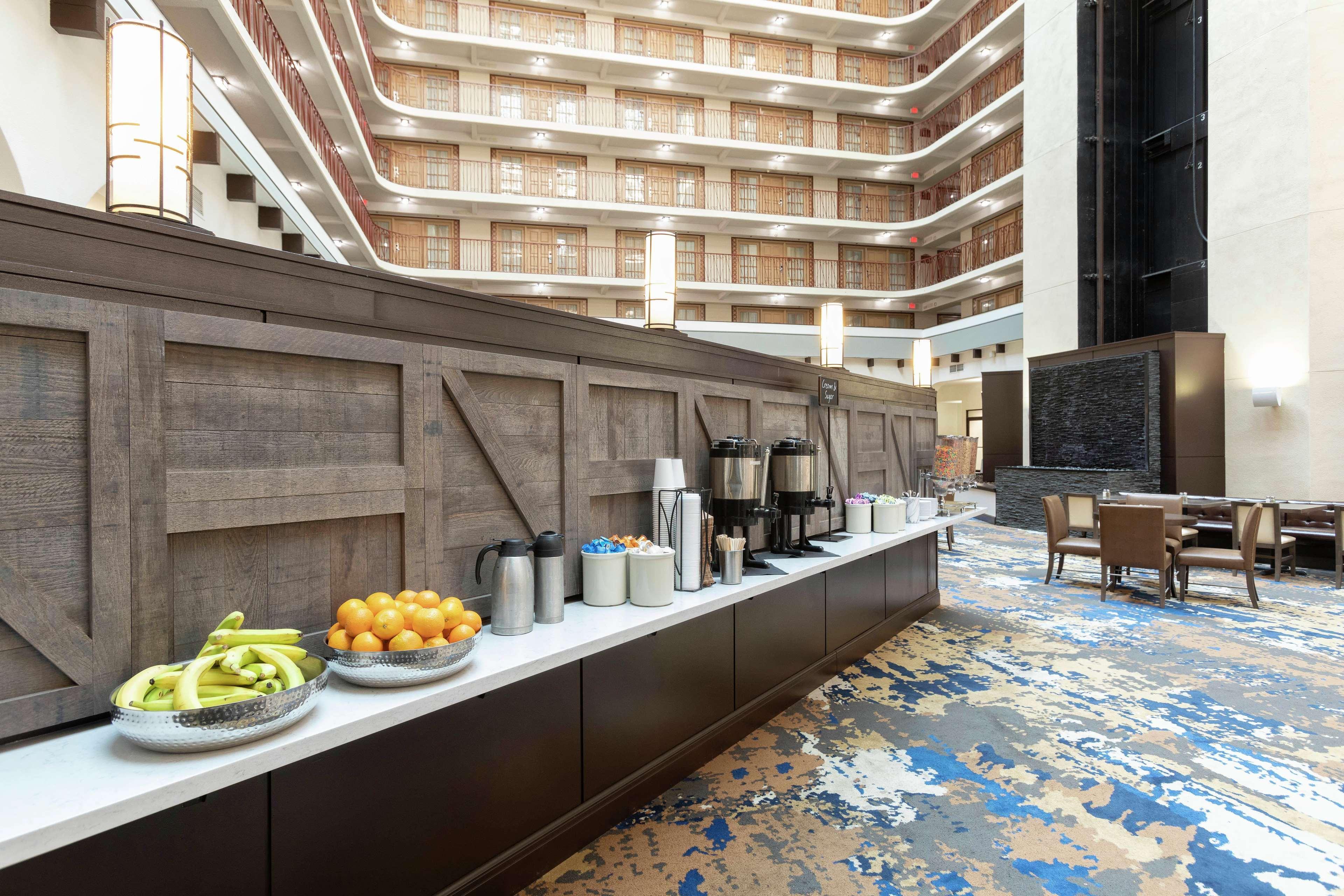 Hotel Embassy By Hilton I-44