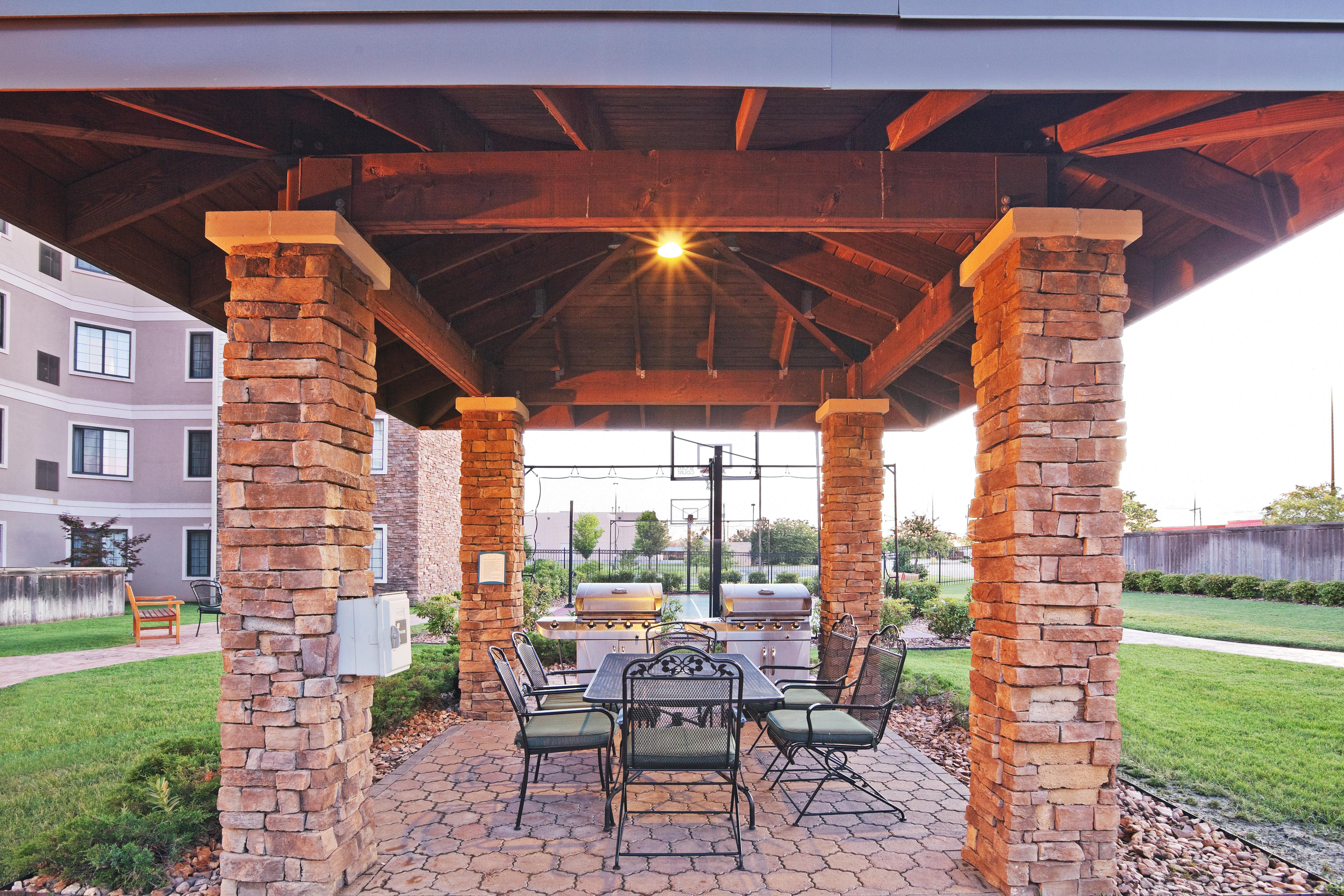 Hotel Staybridge Tulsa-woodland Hills By Ihg