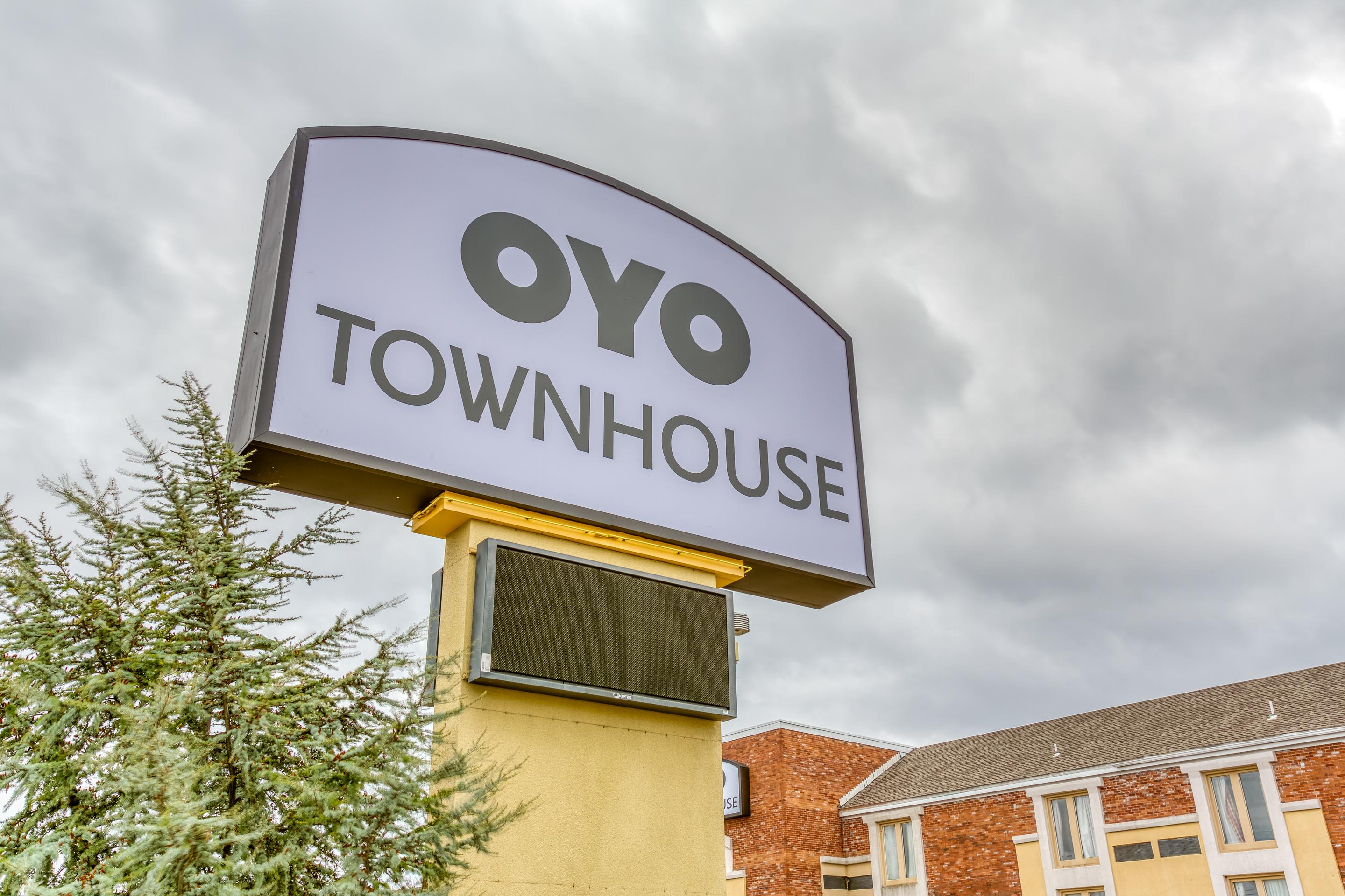 Oyo Townhouse Woodland Hills Hotel Tulsa
