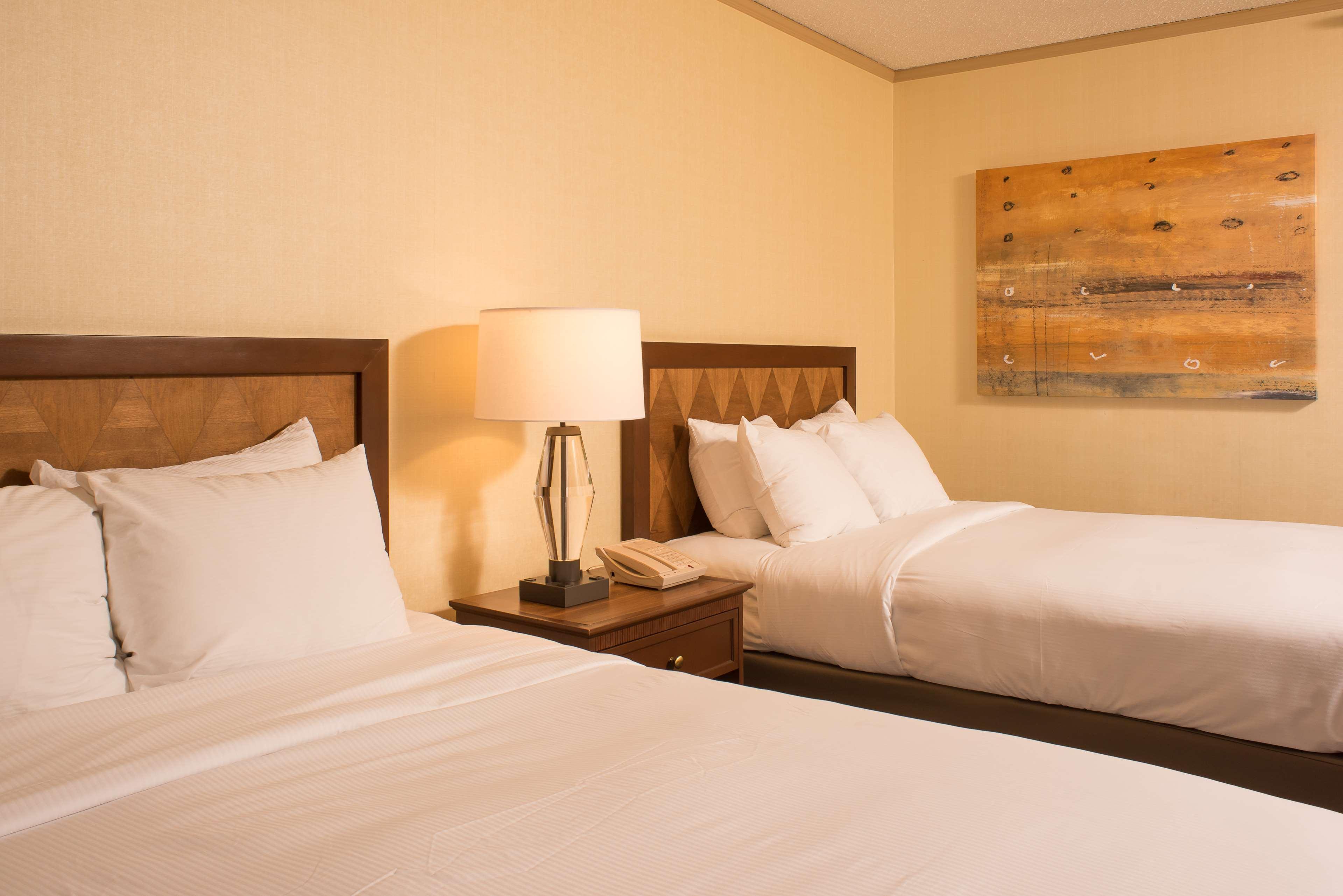 Doubletree By Hilton At Warren Place Tulsa