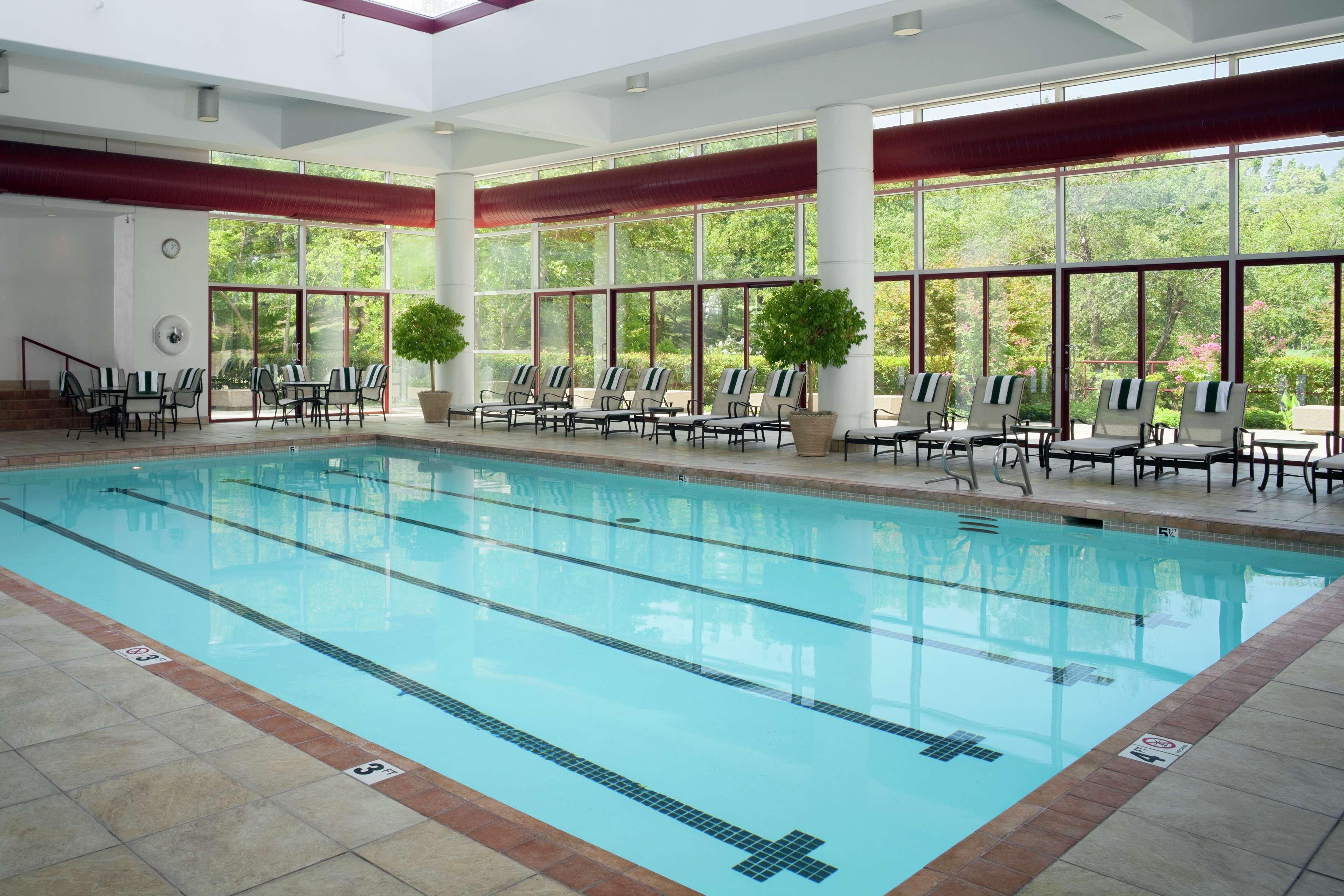Doubletree By Hilton At Warren Place Hotel 3*