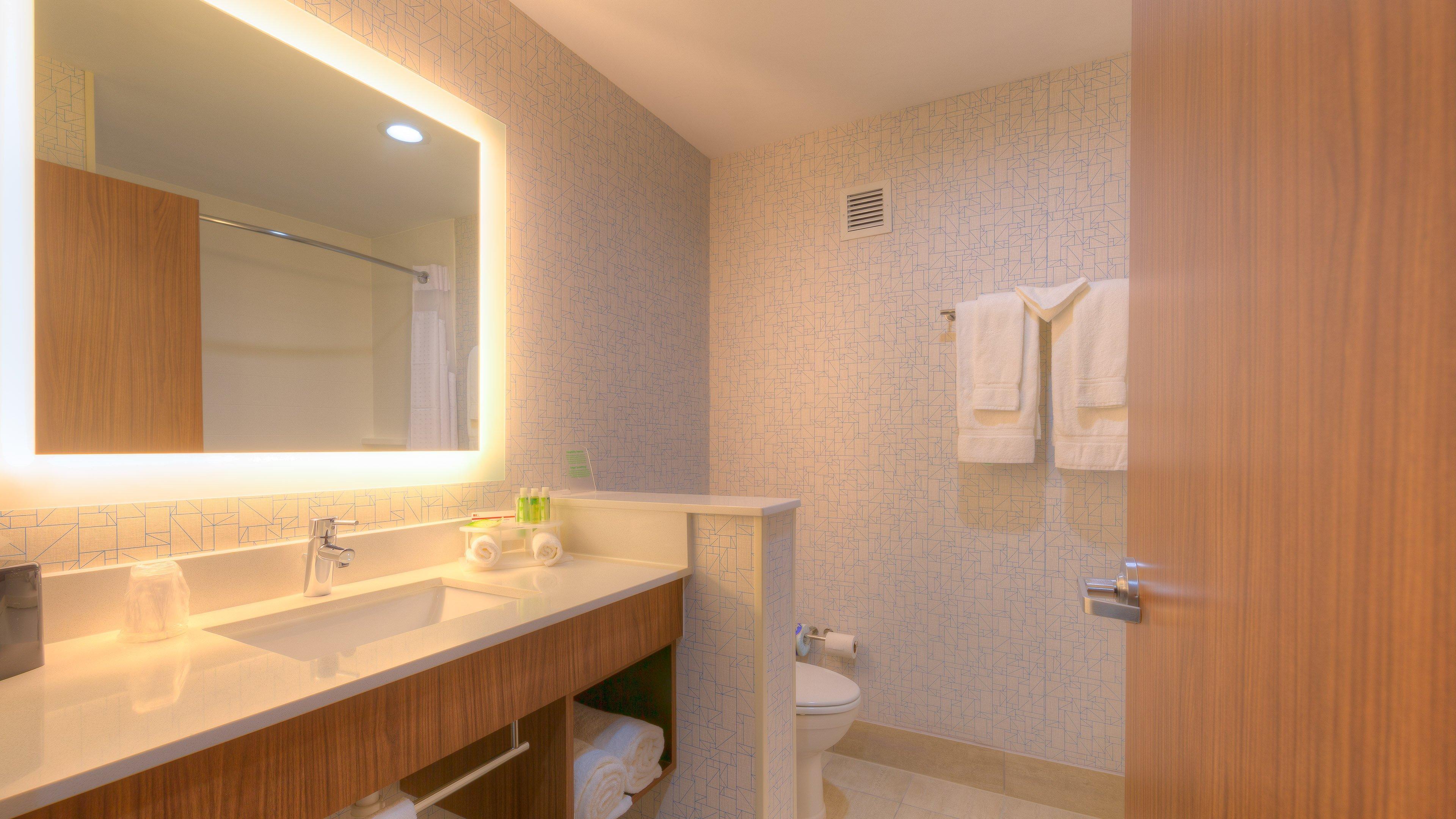 Hotel Express & Midtown By Ihg 3*