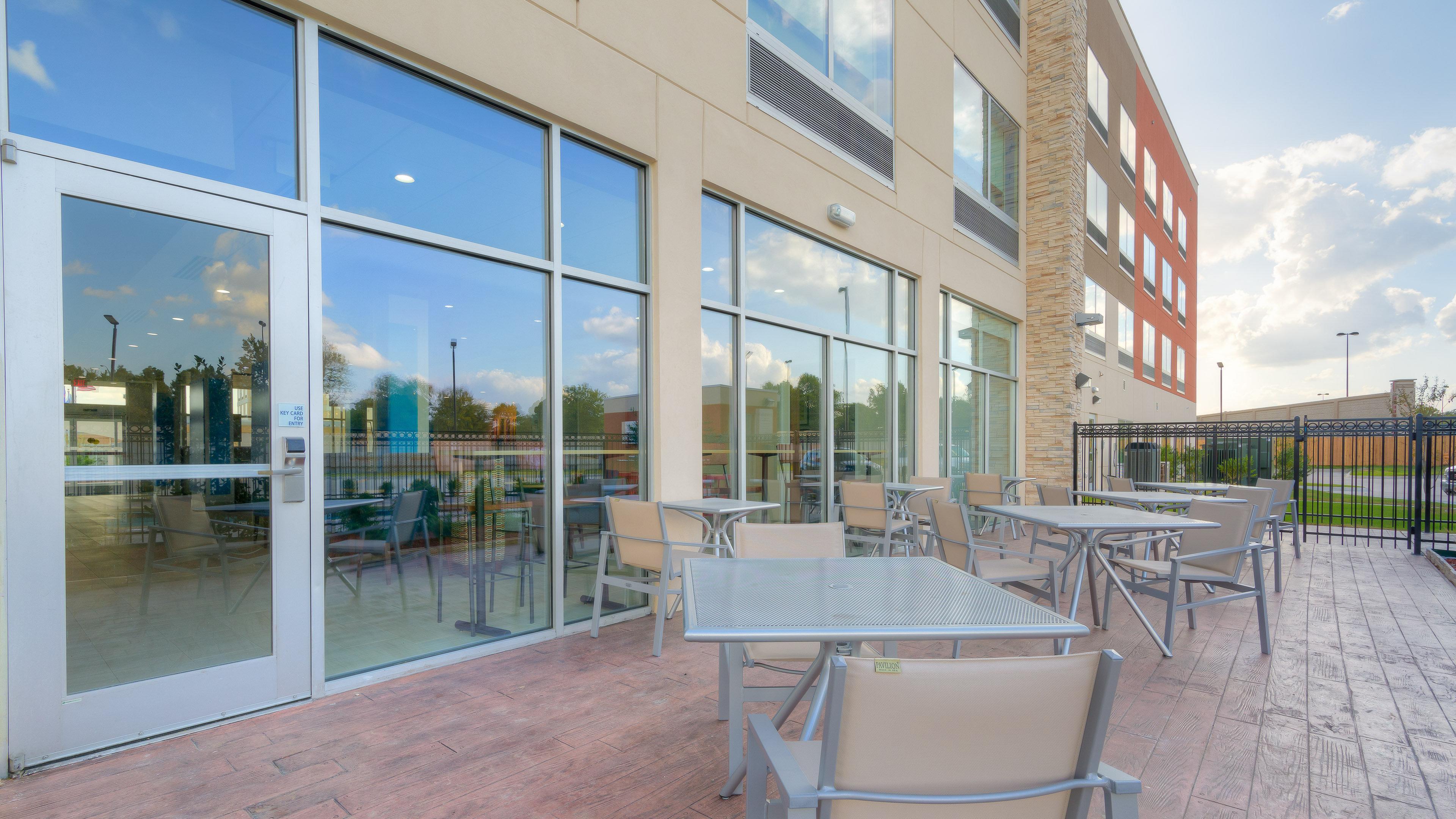 Hotel Express & Midtown By Ihg 3*