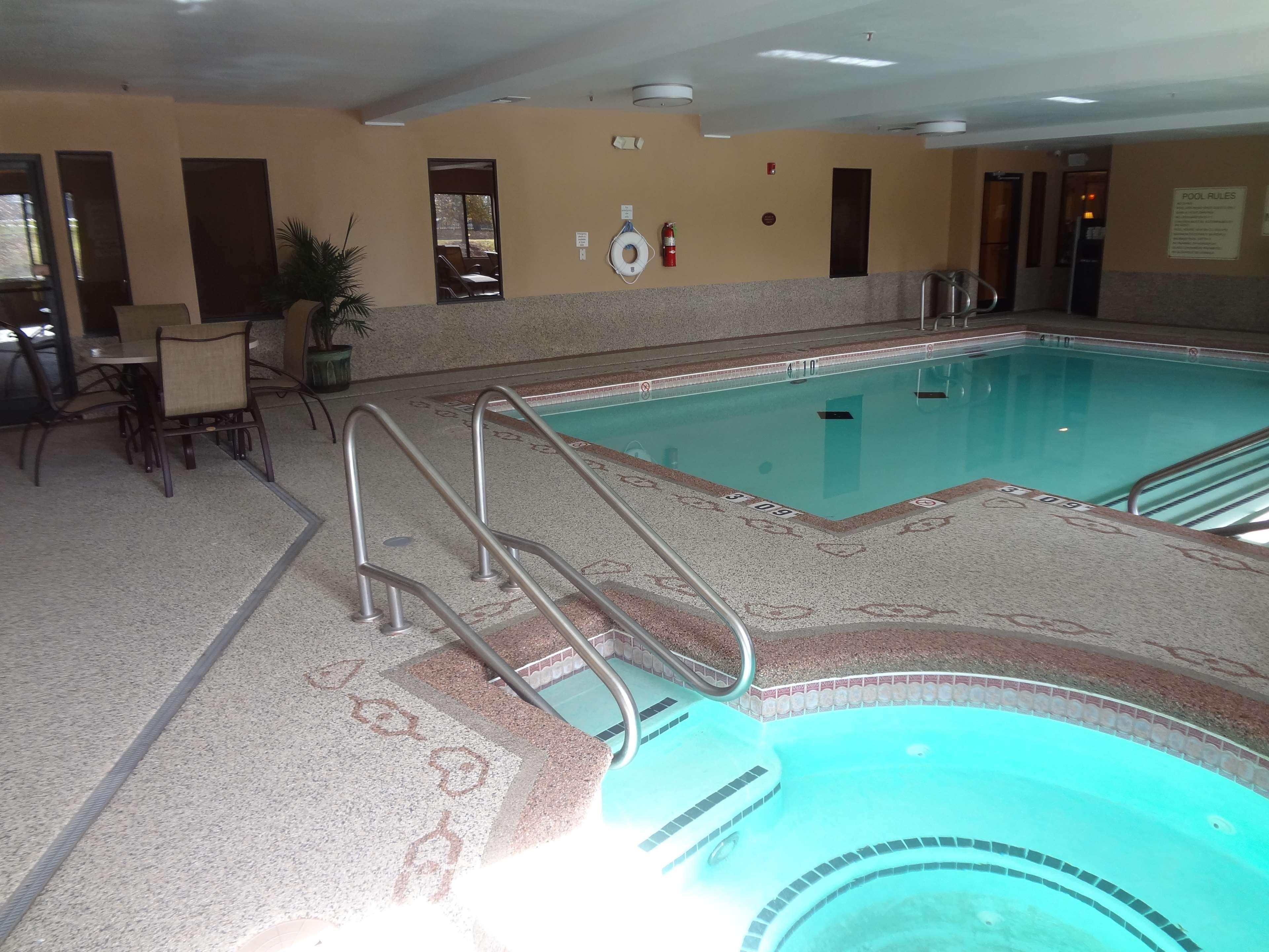 Western Woodland Hills And Hotel 3*
