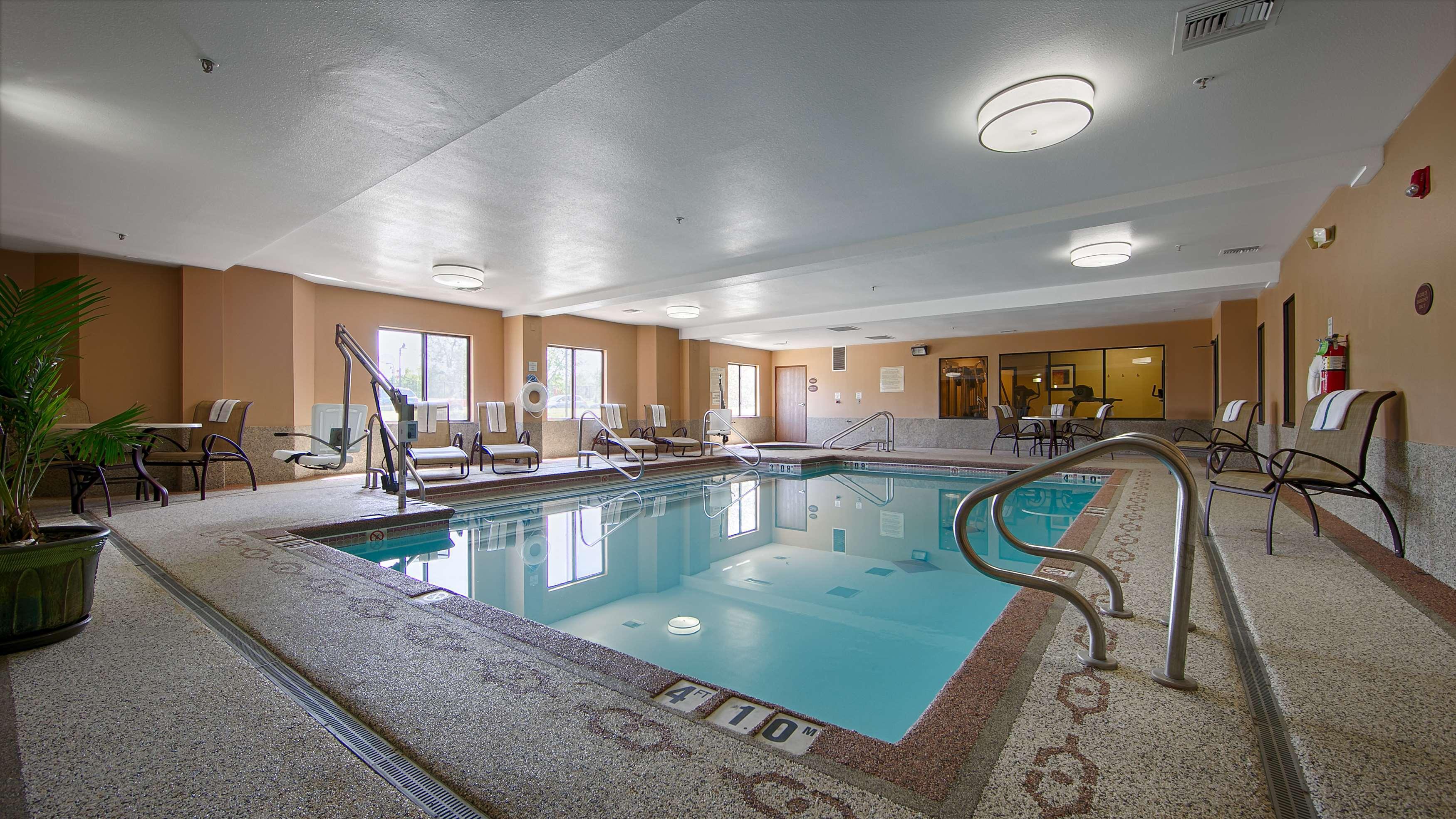 Western Woodland Hills And Hotel 3*