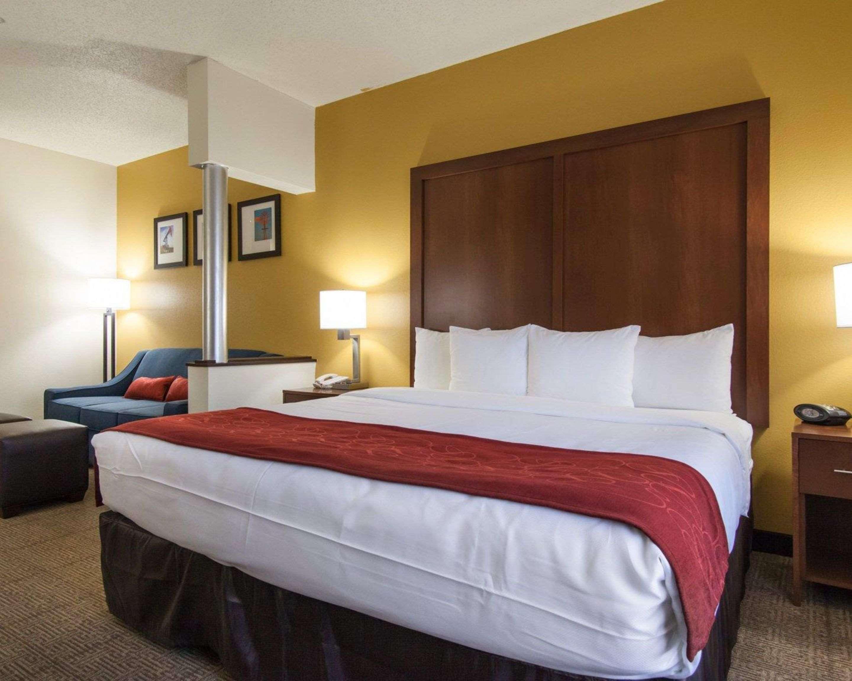 Comfort Central-i-44 Hotel 3*