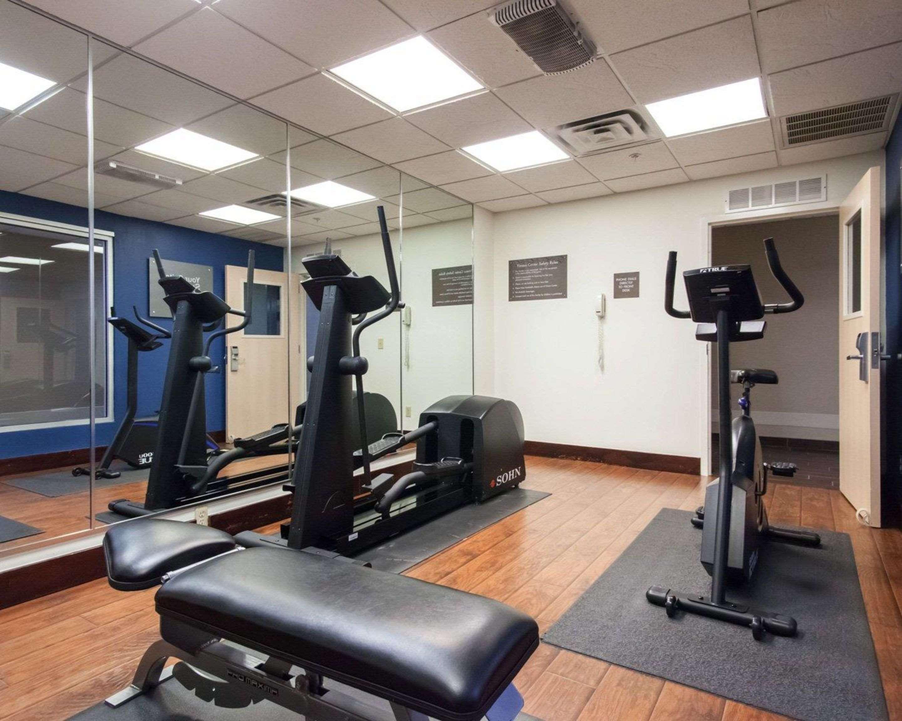Hotel Comfort Central-i-44 3*