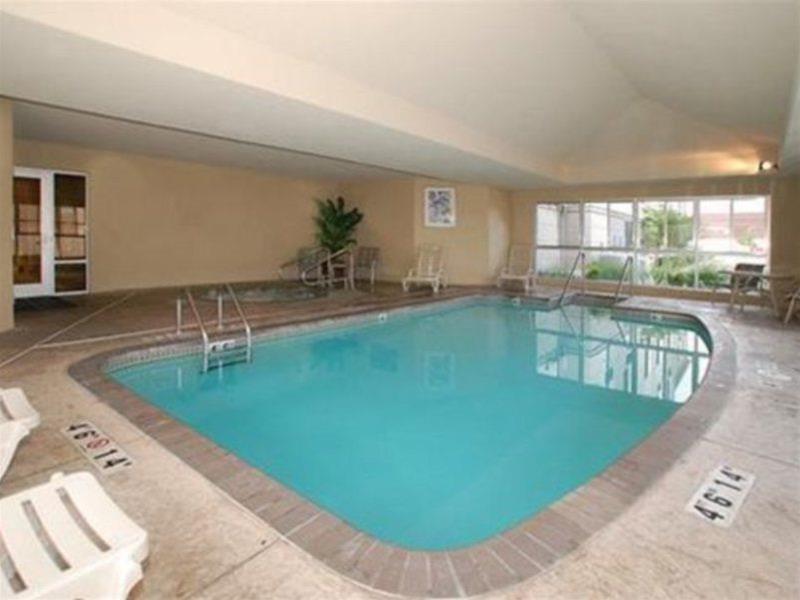 Comfort Central-i-44 Hotel 3*