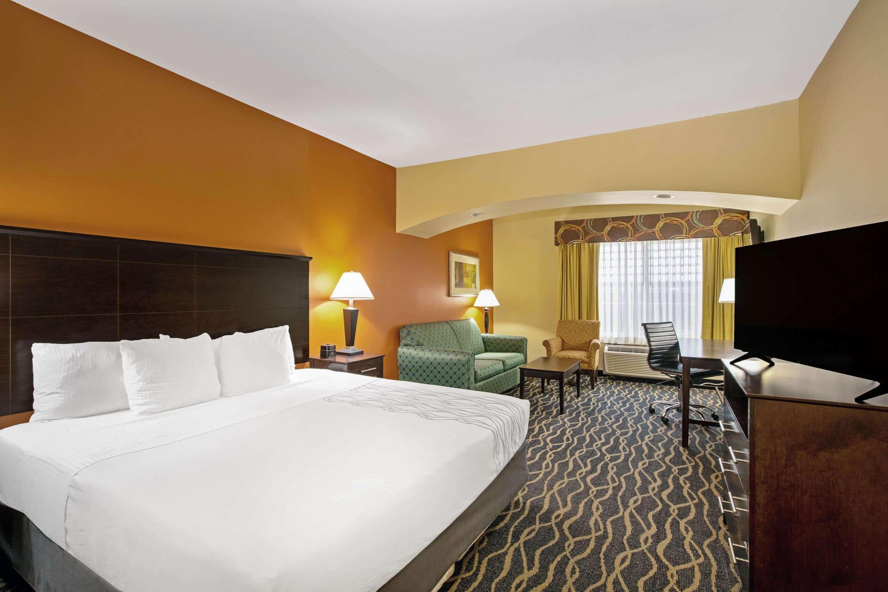 La Quinta By Wyndham Airport / Expo Square