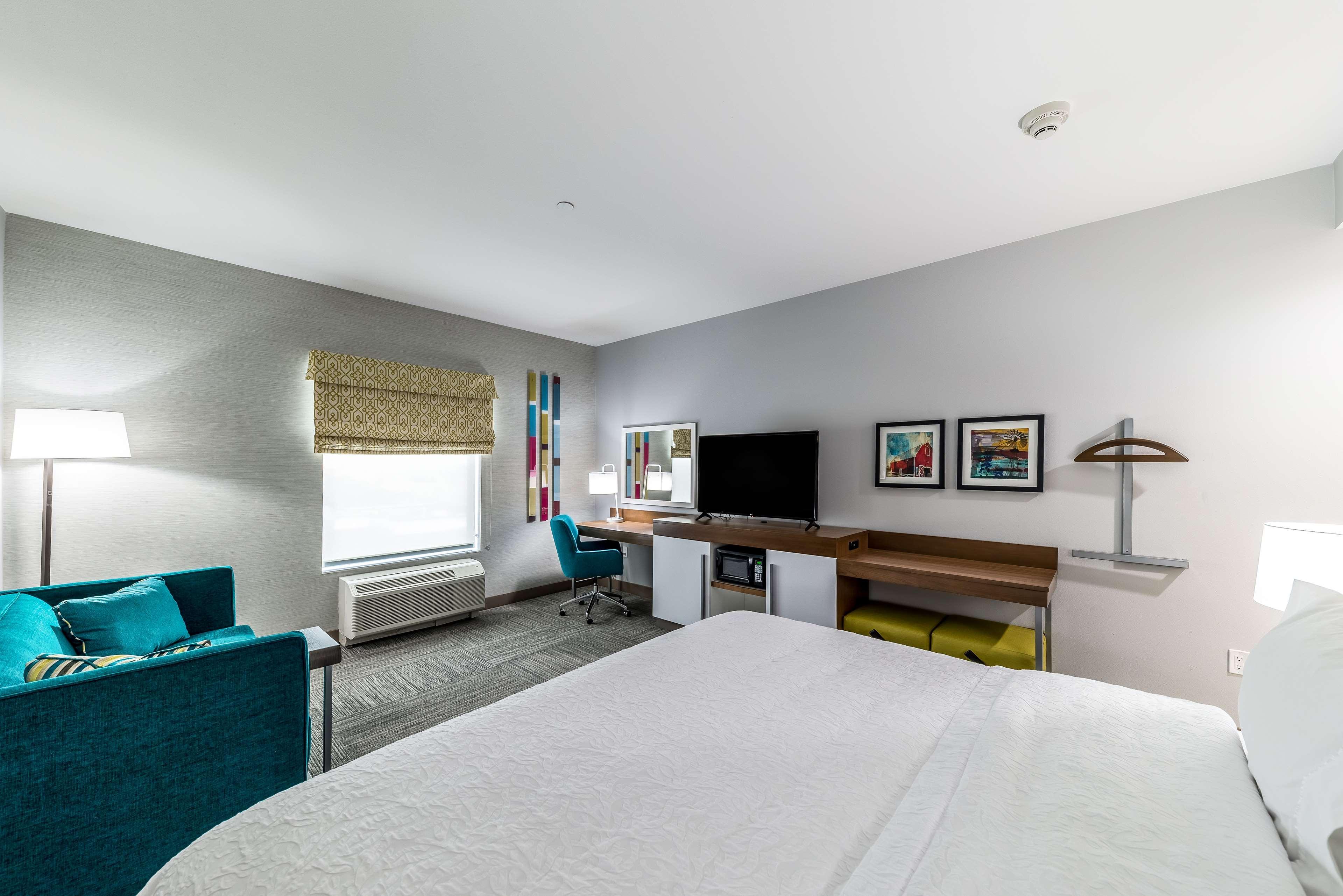 Hampton & Tulsa-woodland Hills Hotel