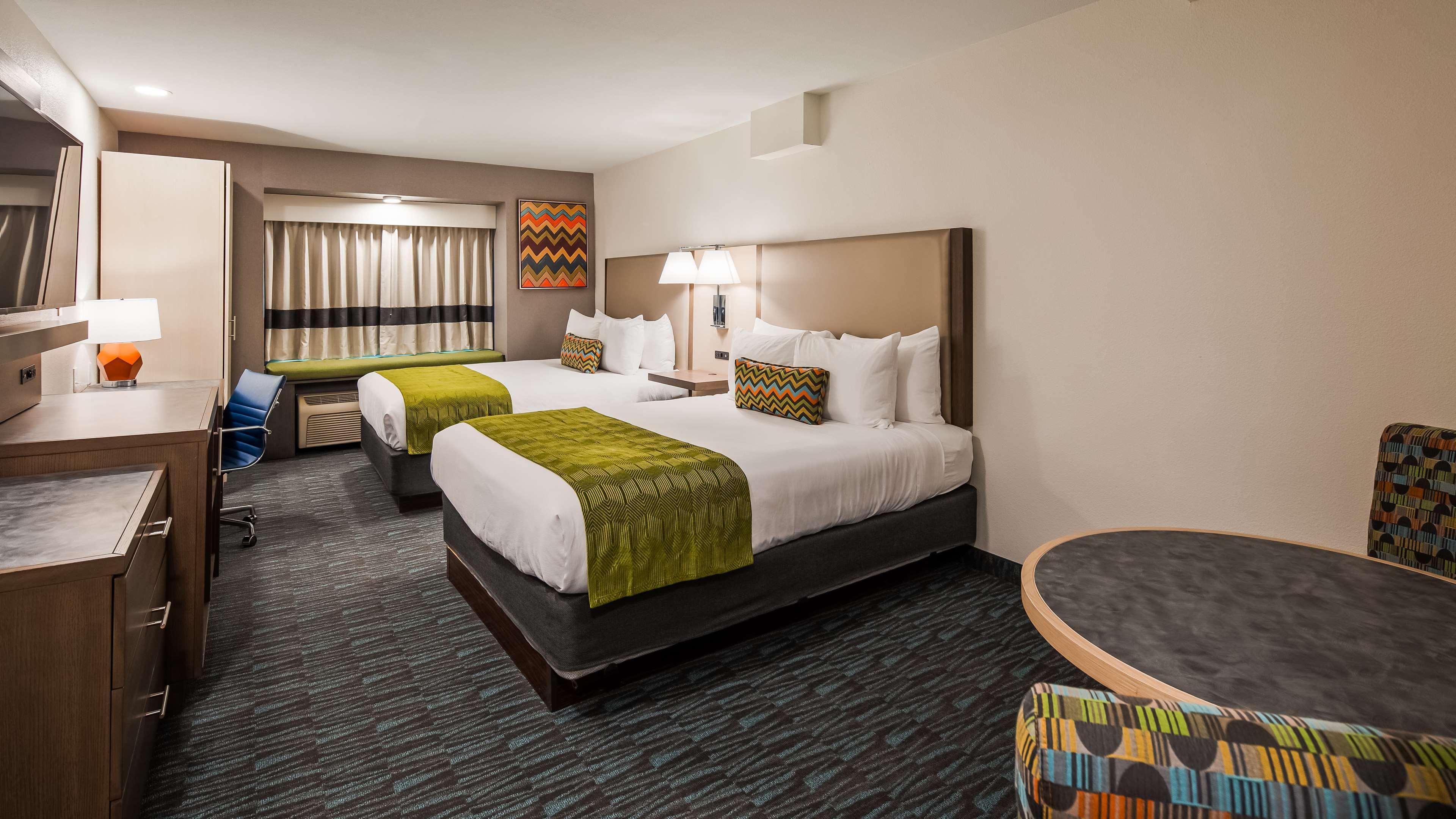 Hotel La Quinta & By Wyndham Downtown - Route 66