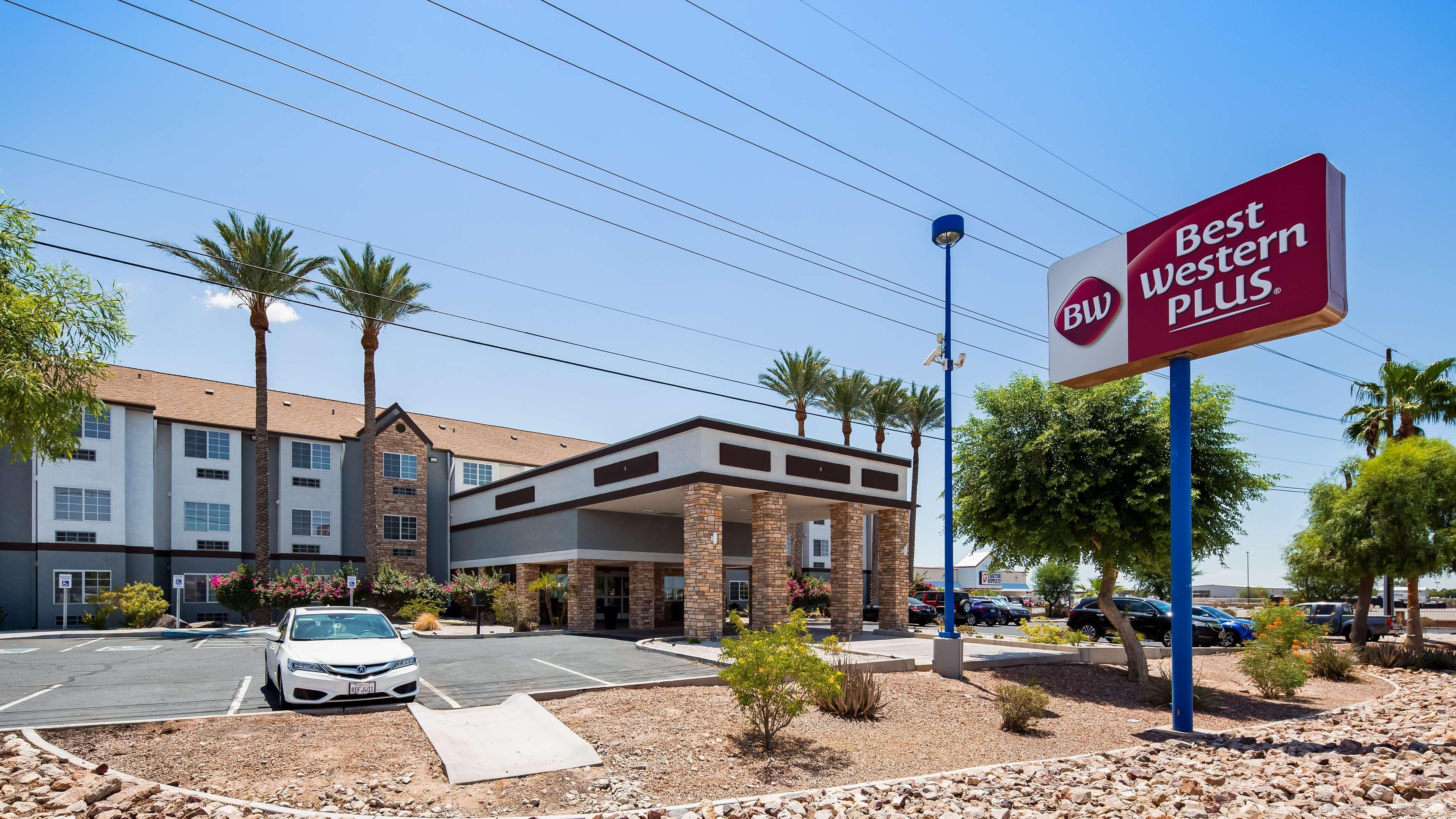 Hotel La Quinta & By Wyndham Downtown - Route 66 3*