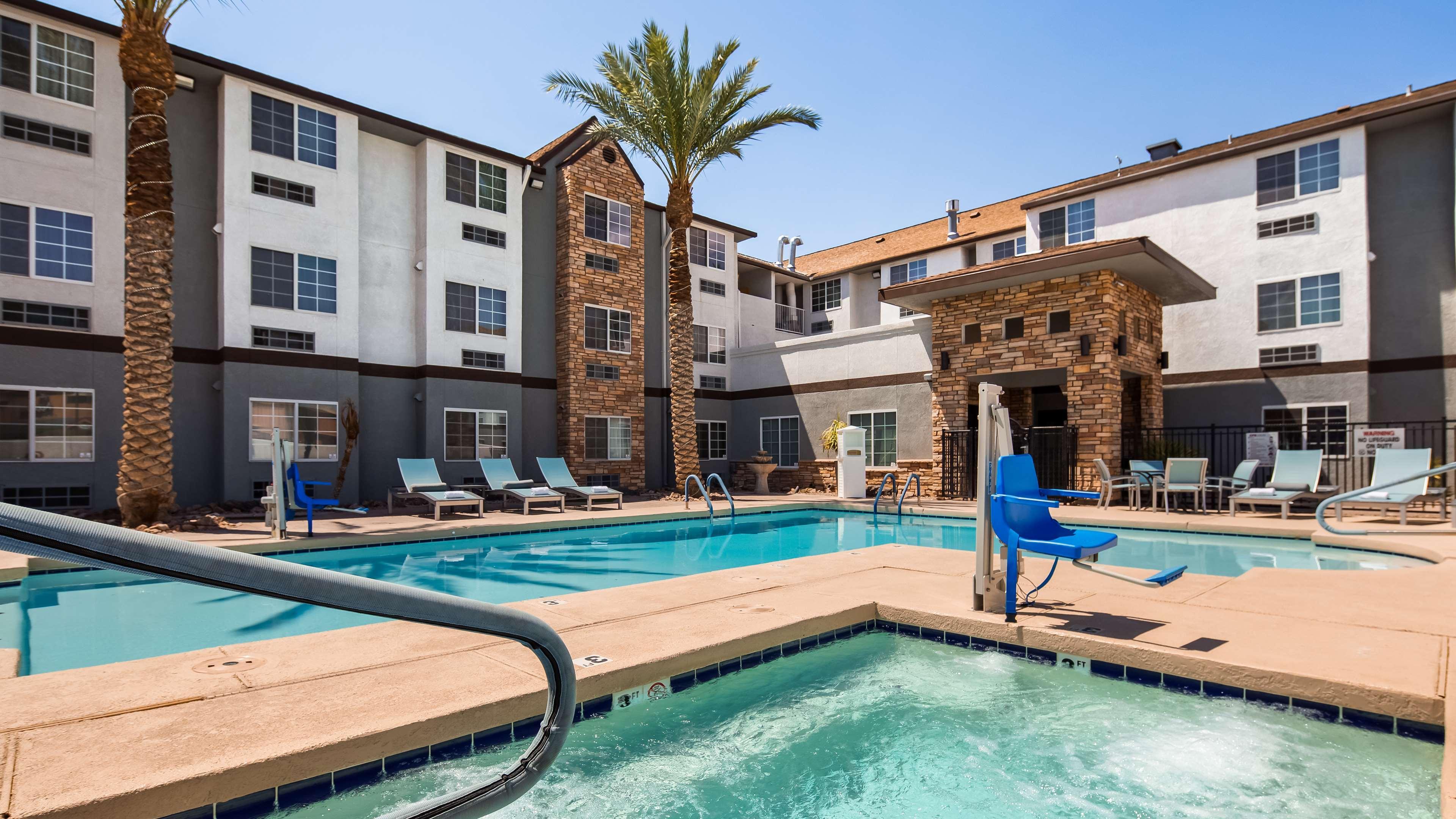 La Quinta & By Wyndham Downtown - Route 66 Tulsa