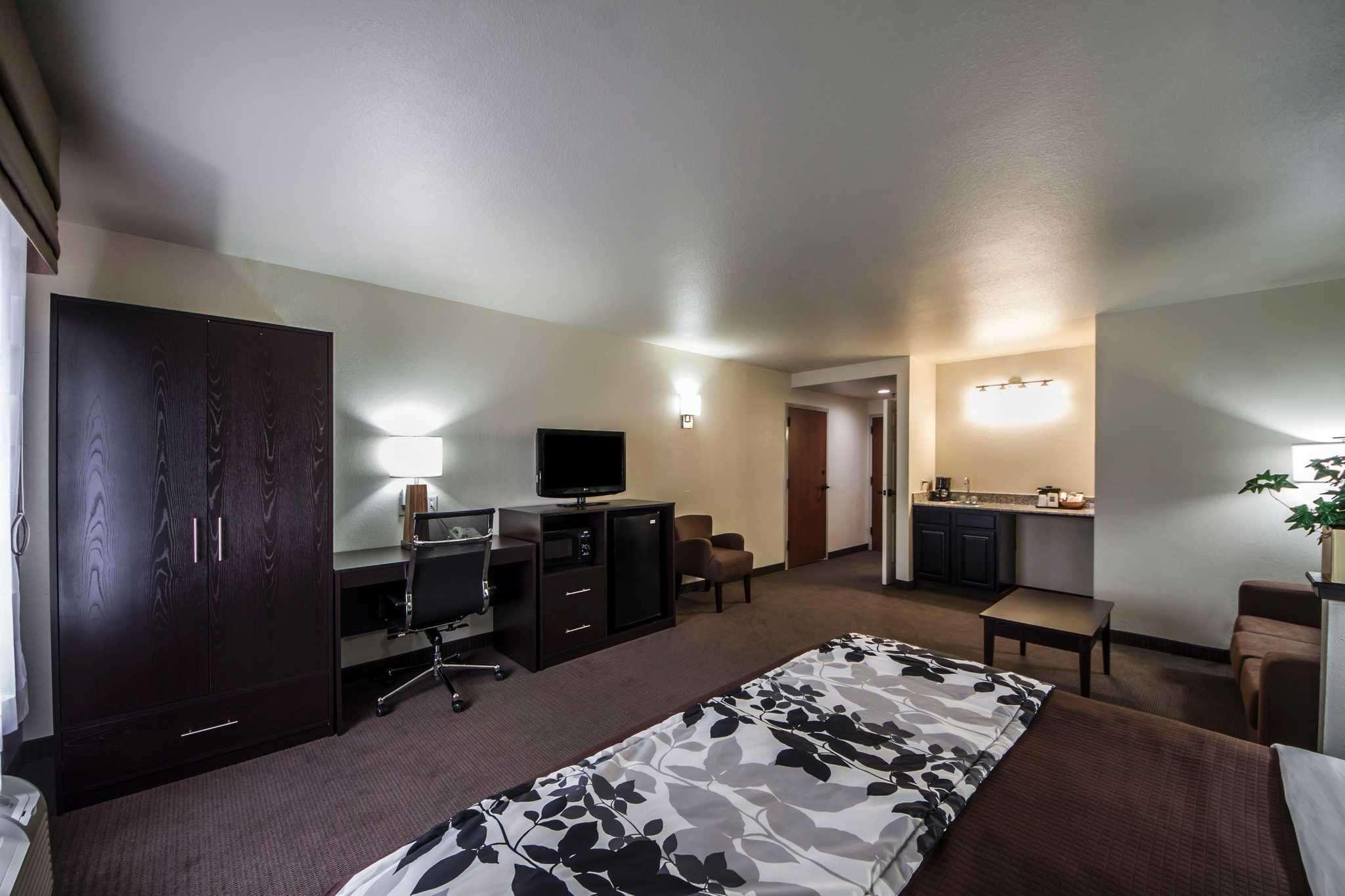 Hotel Sleep & I-44