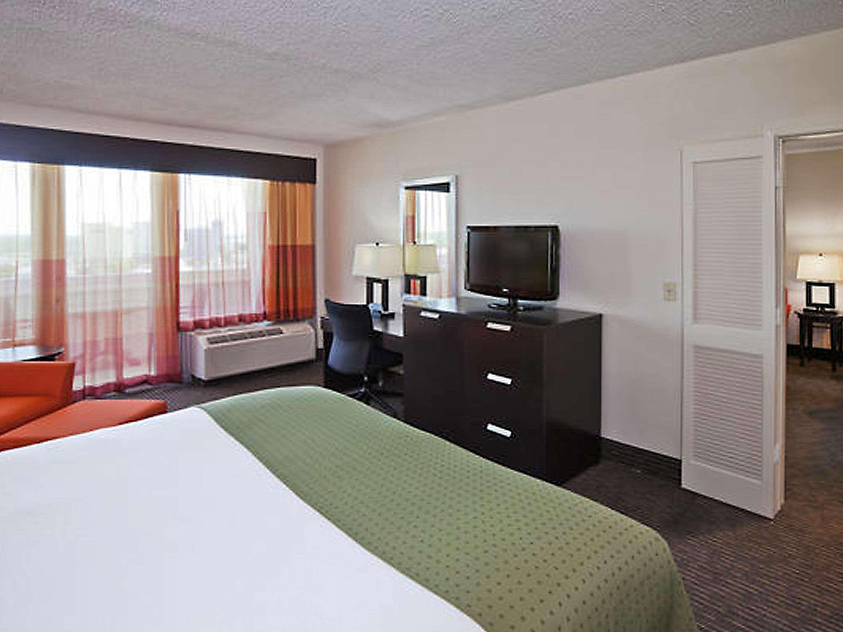 17 West Hotel, Ascend Collection 3* Tulsa