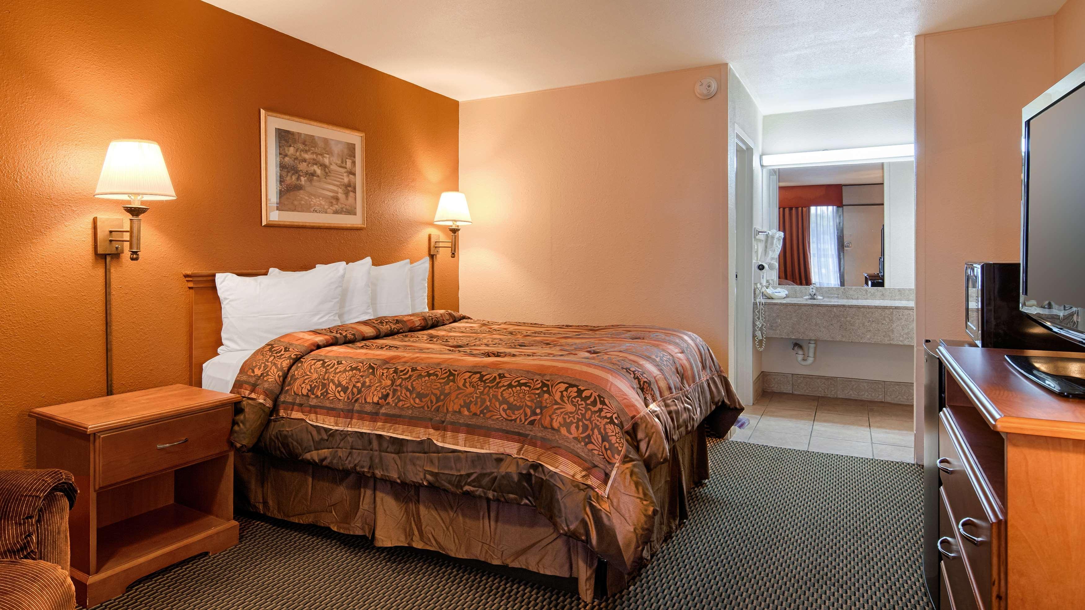 Hotel Western Airport