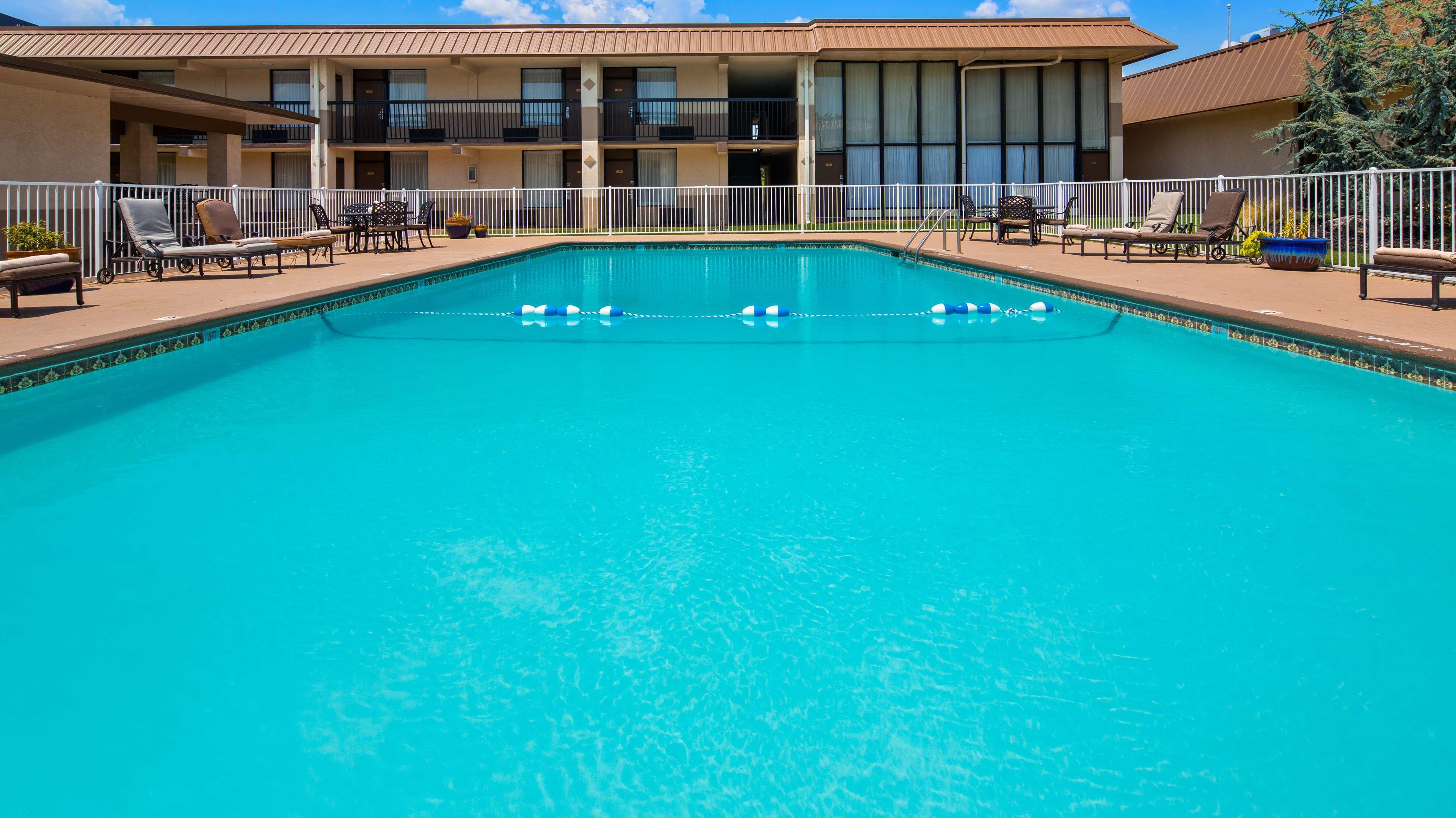 Hotel Western Airport