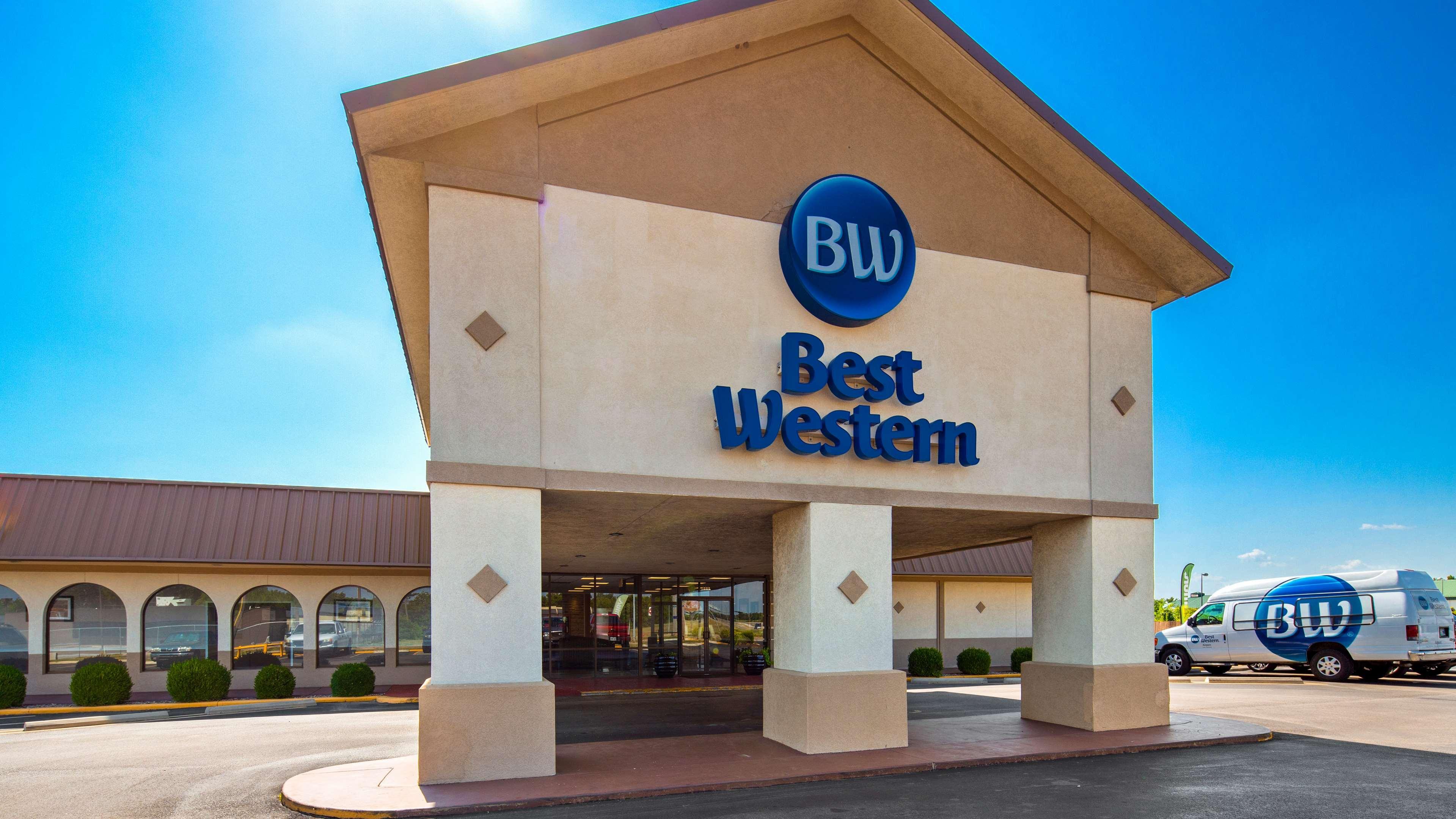 Western Airport Tulsa