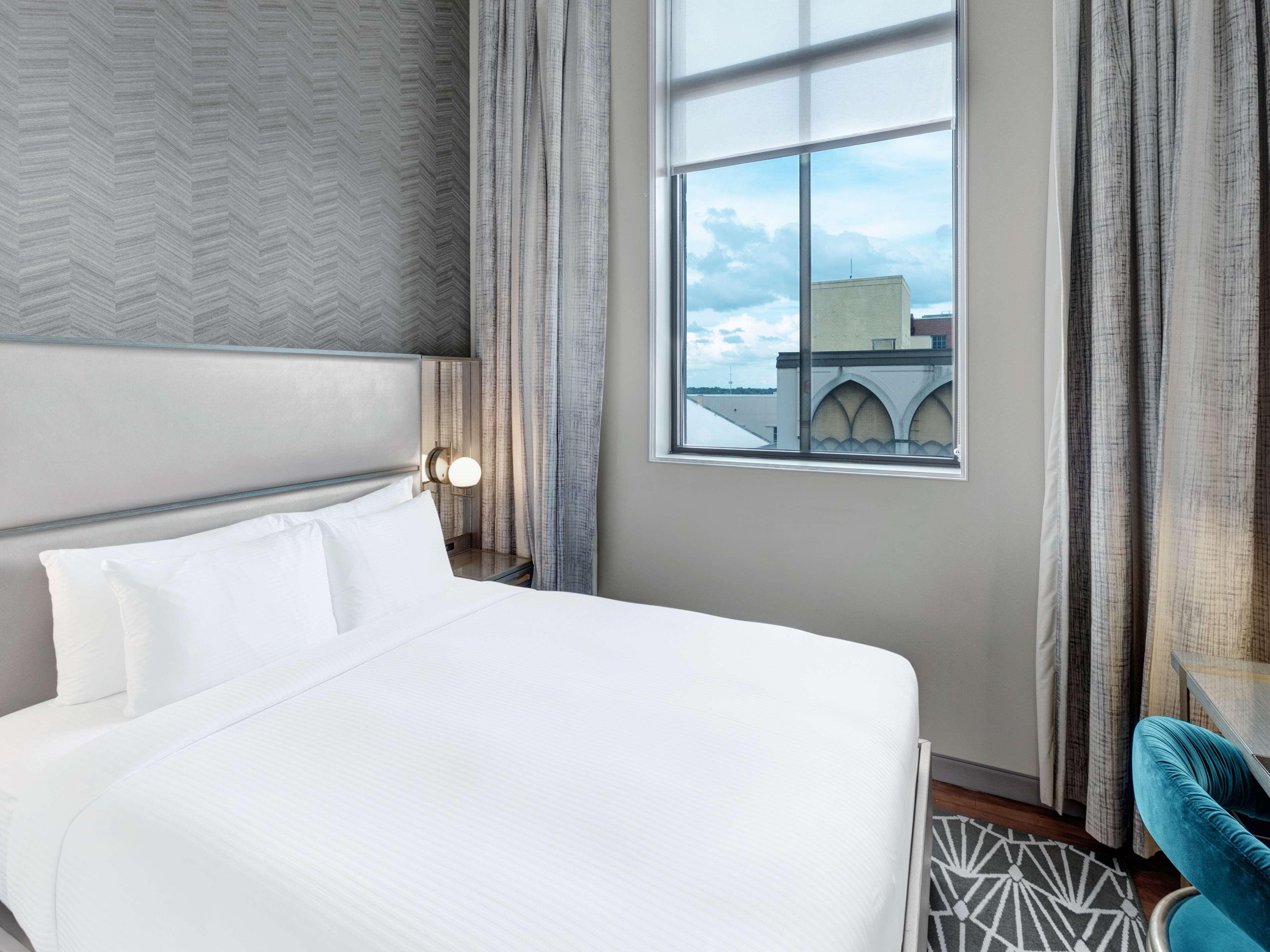 Club Curio Collection By Hilton Hotel