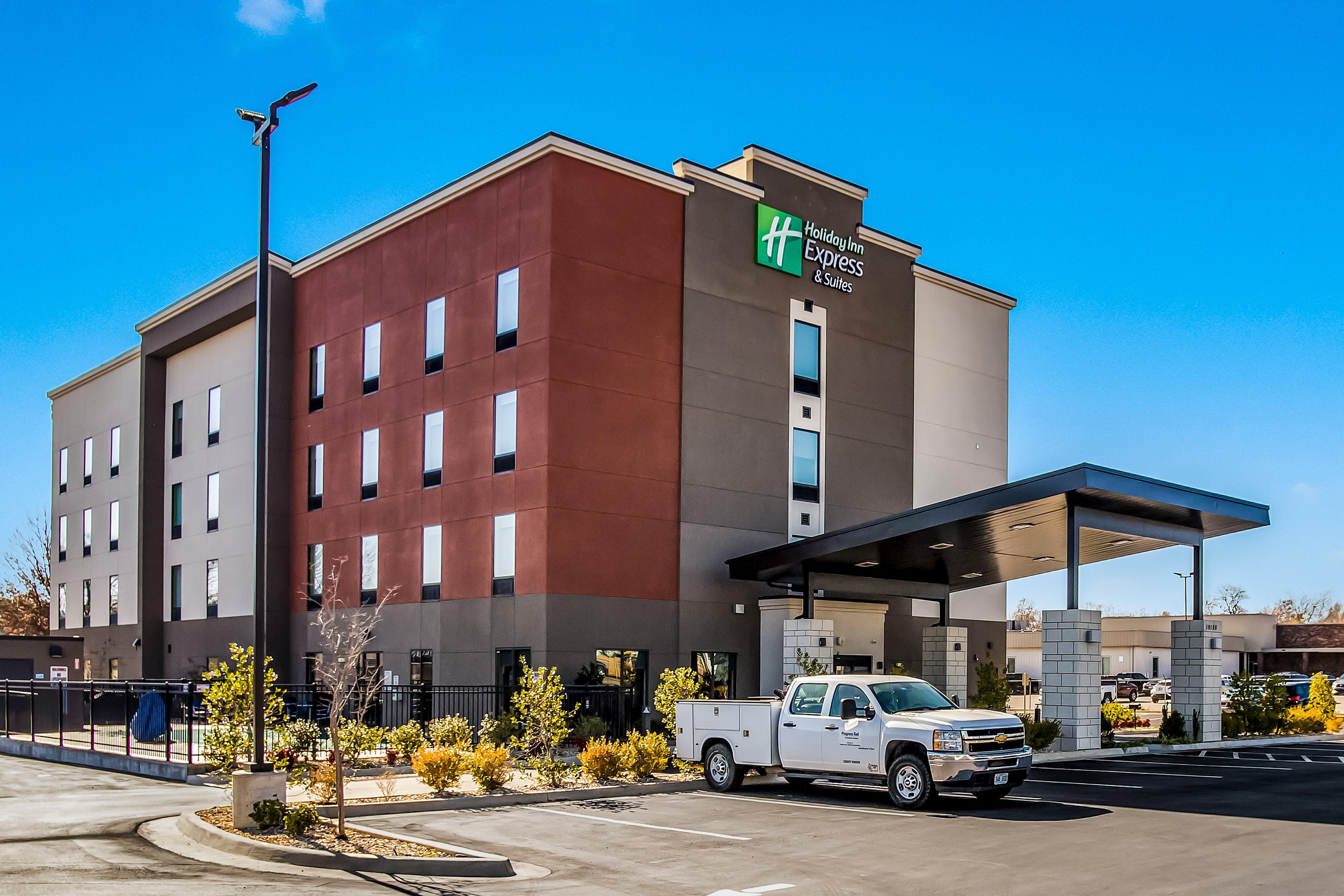 Hotel Express & East - Catoosa By Ihg 3*