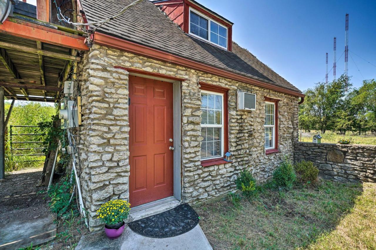 The Rockhouse With Deck On Farm! Tulsa