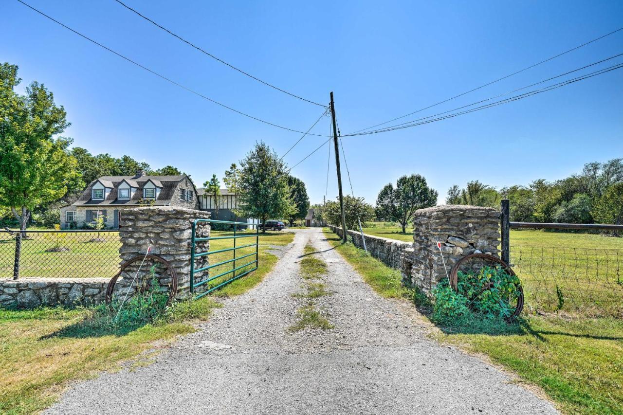 The Rockhouse With Deck On Farm! *