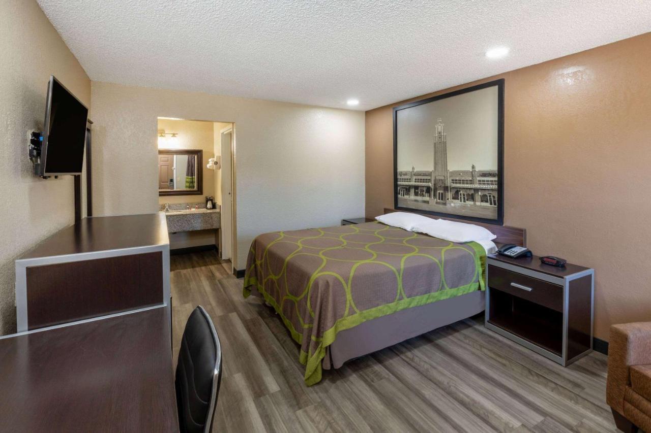 Super 8 By Wyndham Tulsa/arpt/st Fairgrounds Tulsa