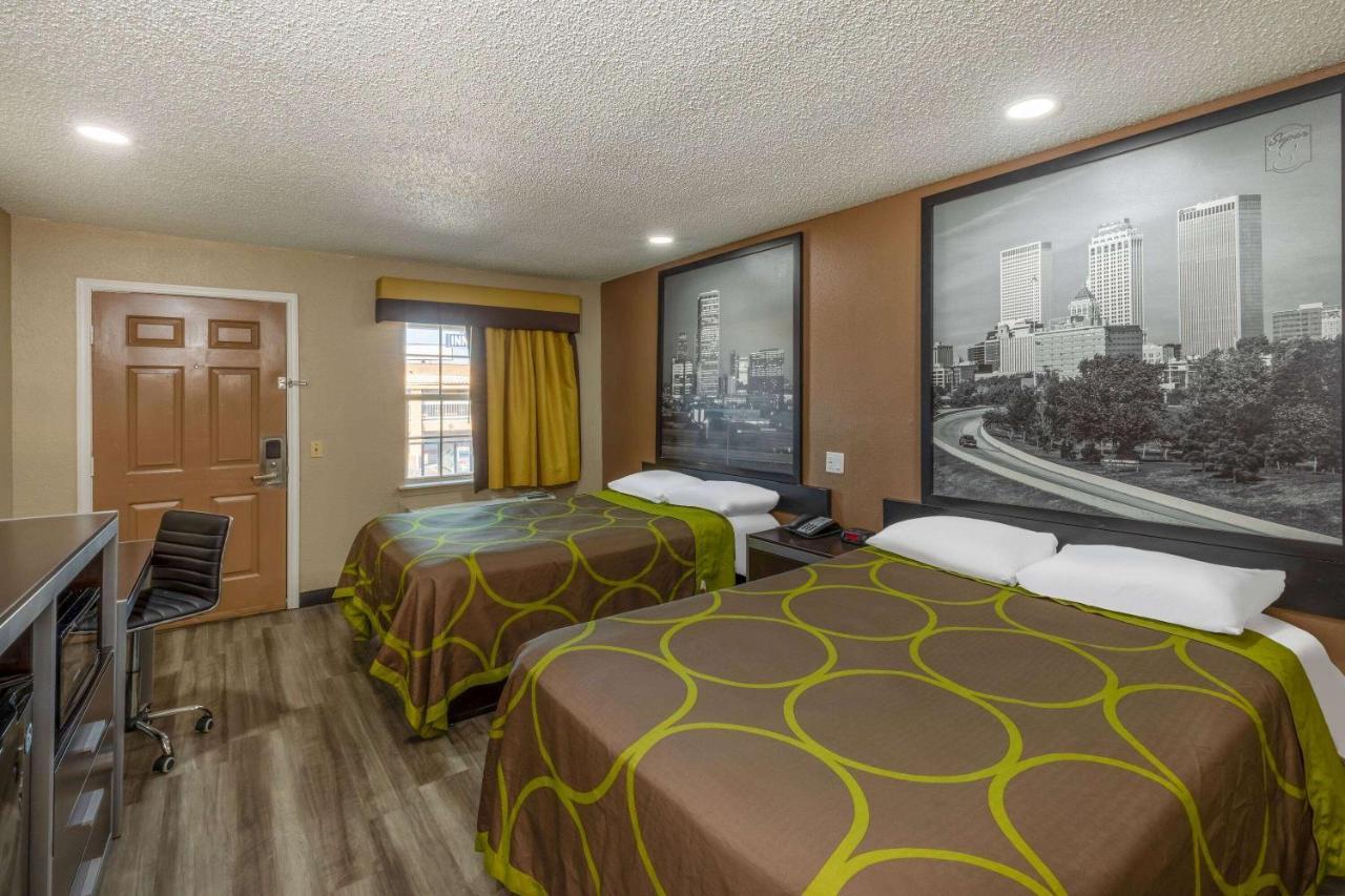 Super 8 By Wyndham Tulsa/arpt/st Fairgrounds 2*